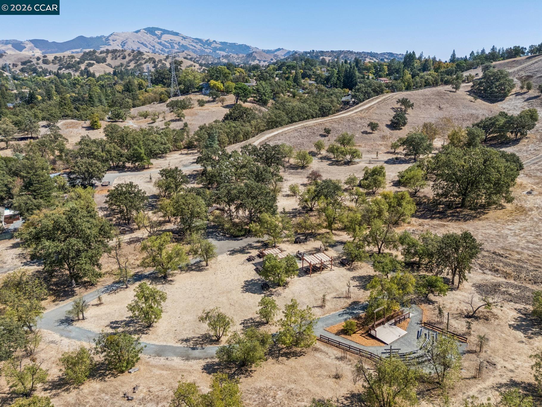 220 Grover Ln