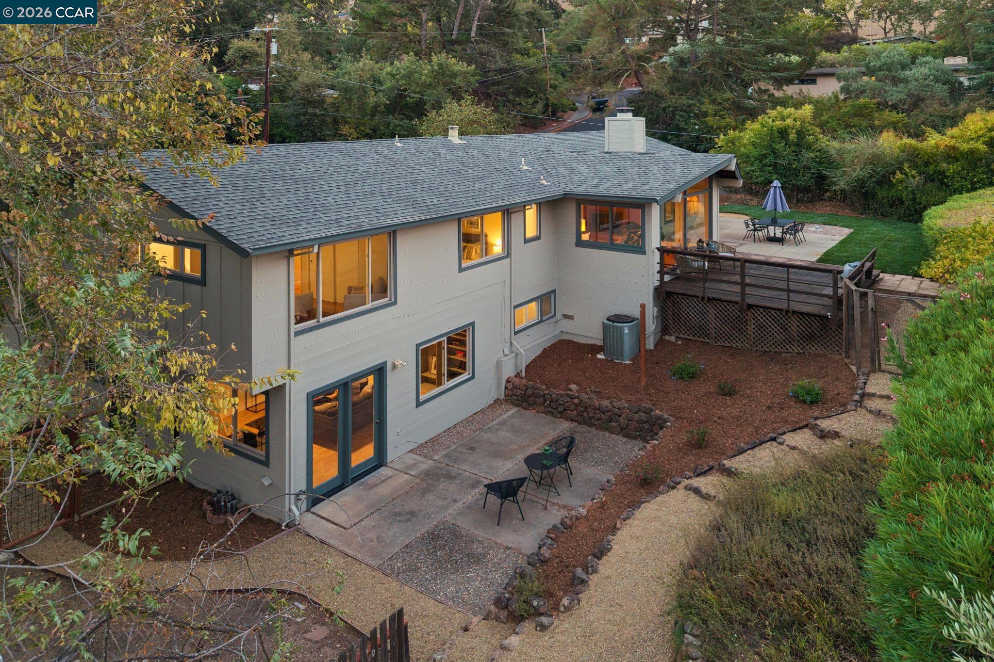 220 Grover Ln