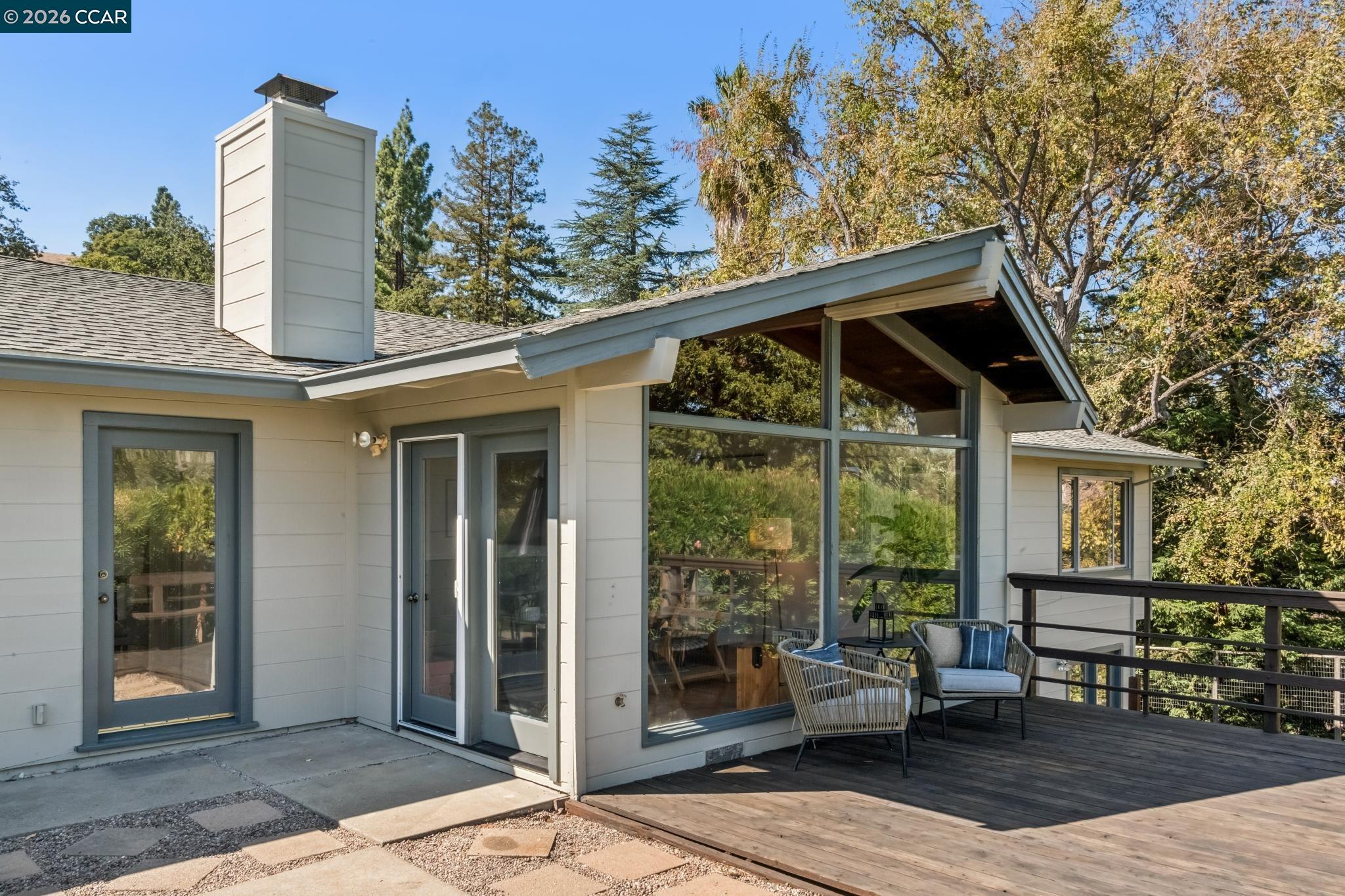 220 Grover Ln