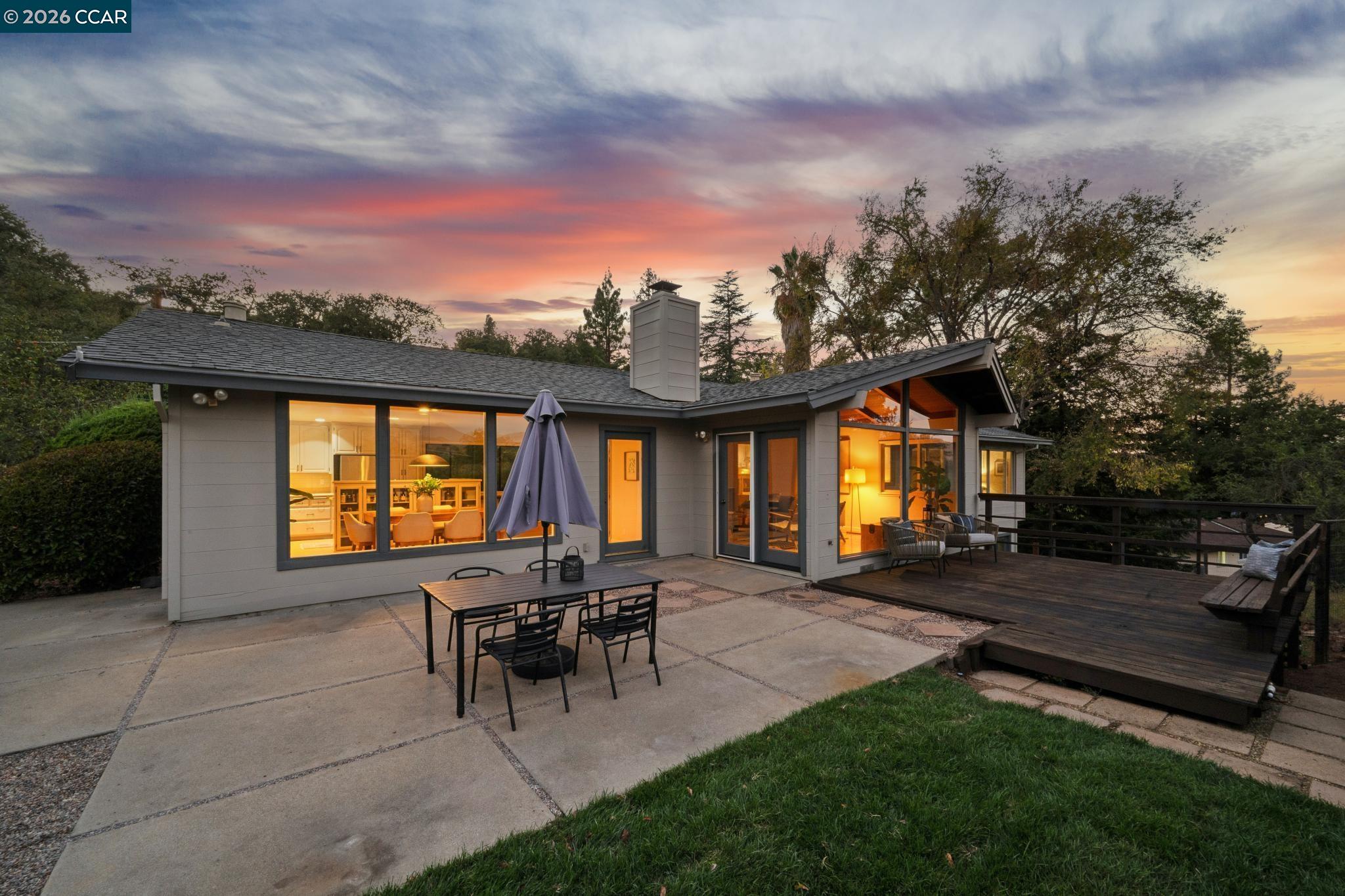 220 Grover Ln