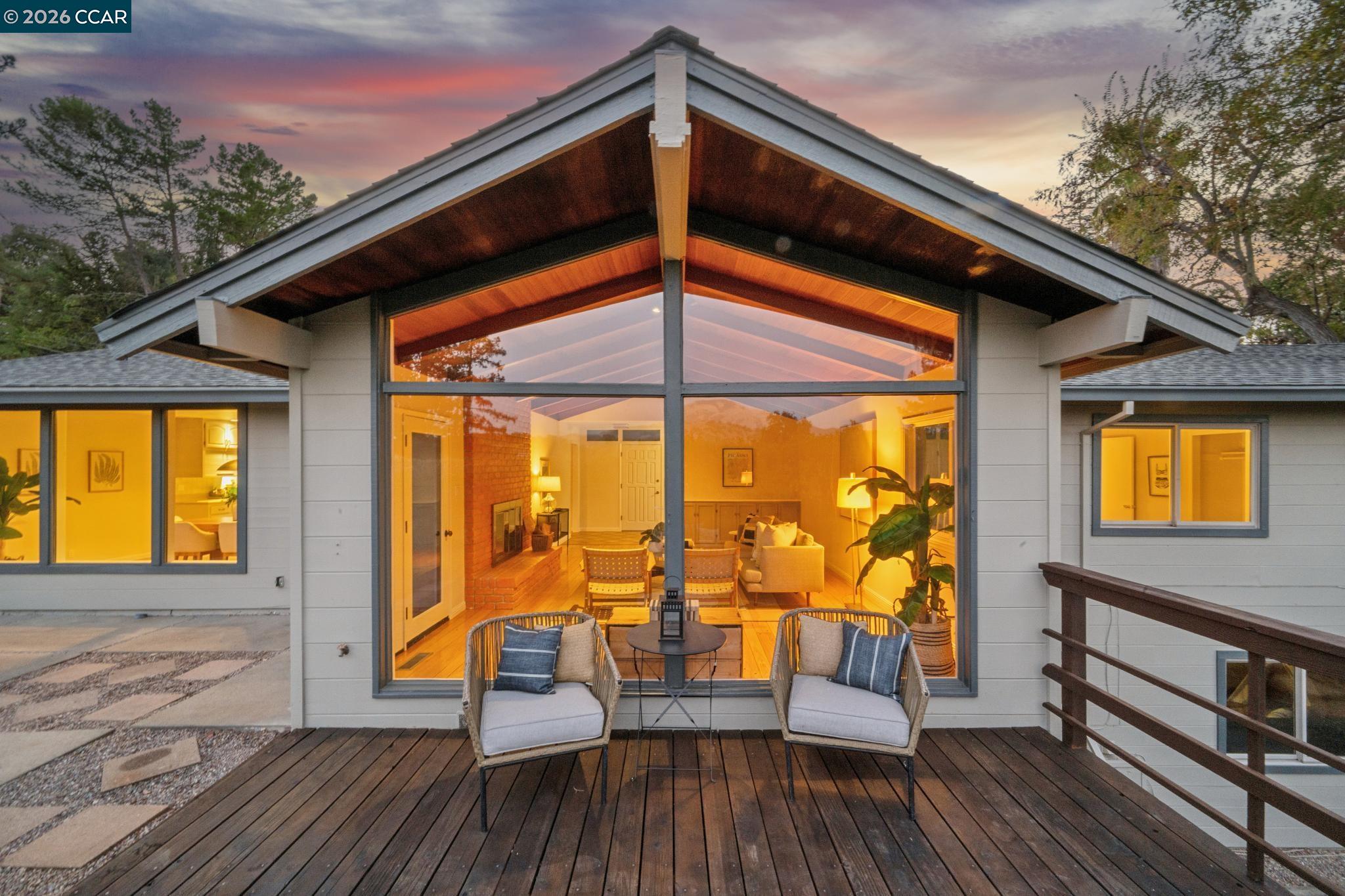 220 Grover Ln
