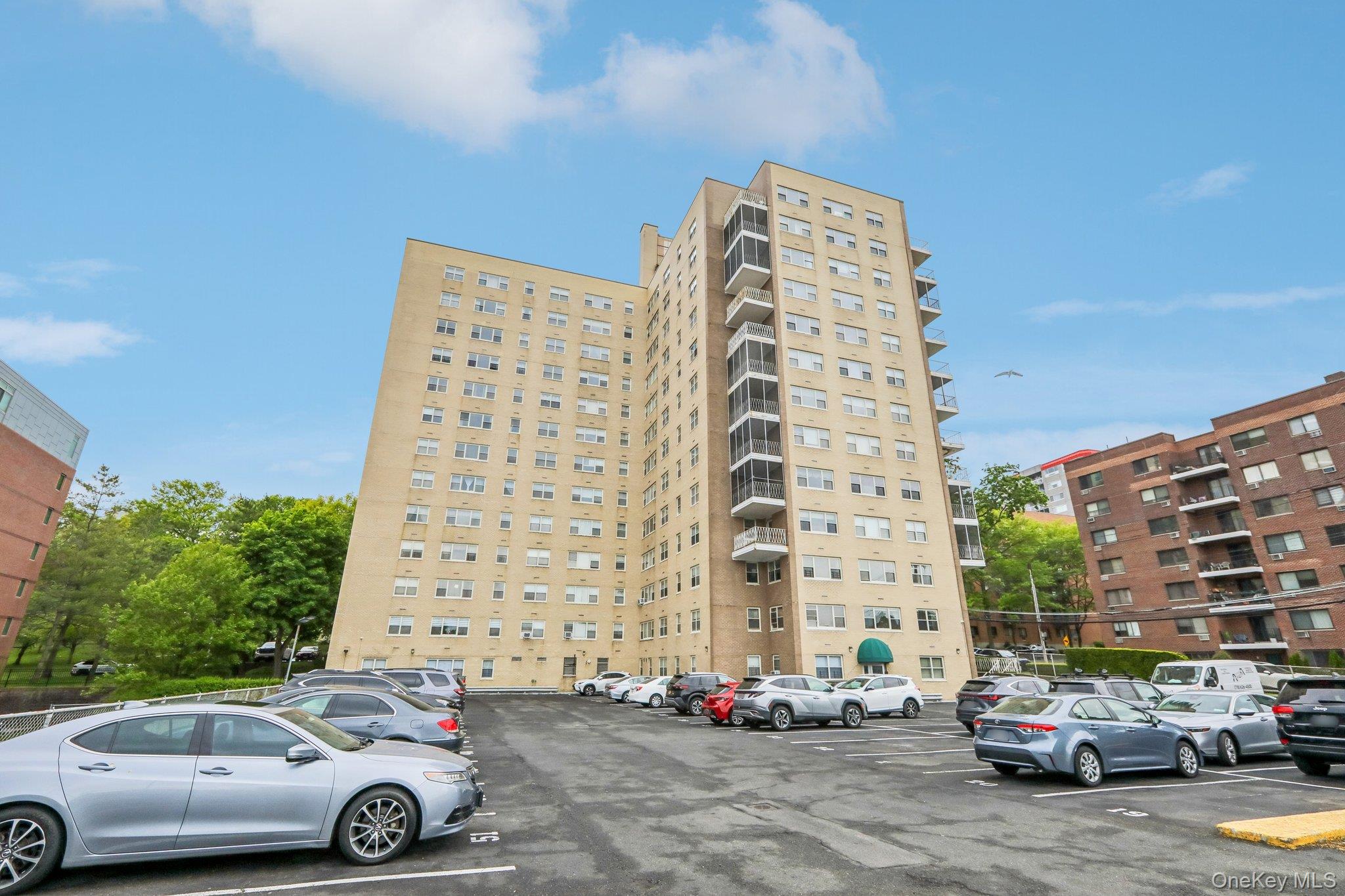 30 Lake Street Unit: 3J