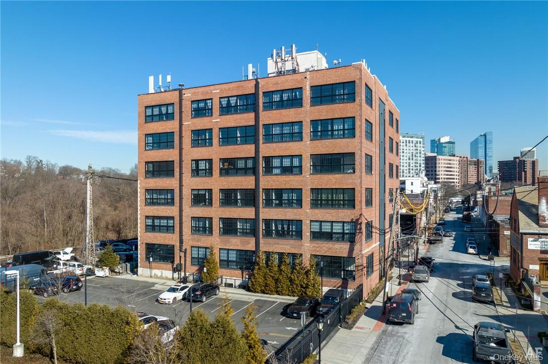 121 Westmoreland Avenue Unit: 610