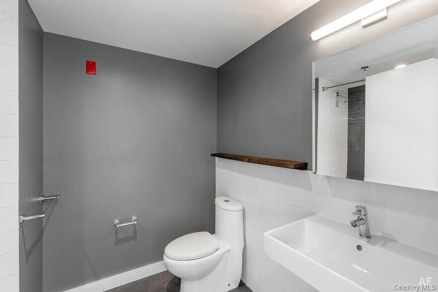 121 Westmoreland Avenue Unit: 610