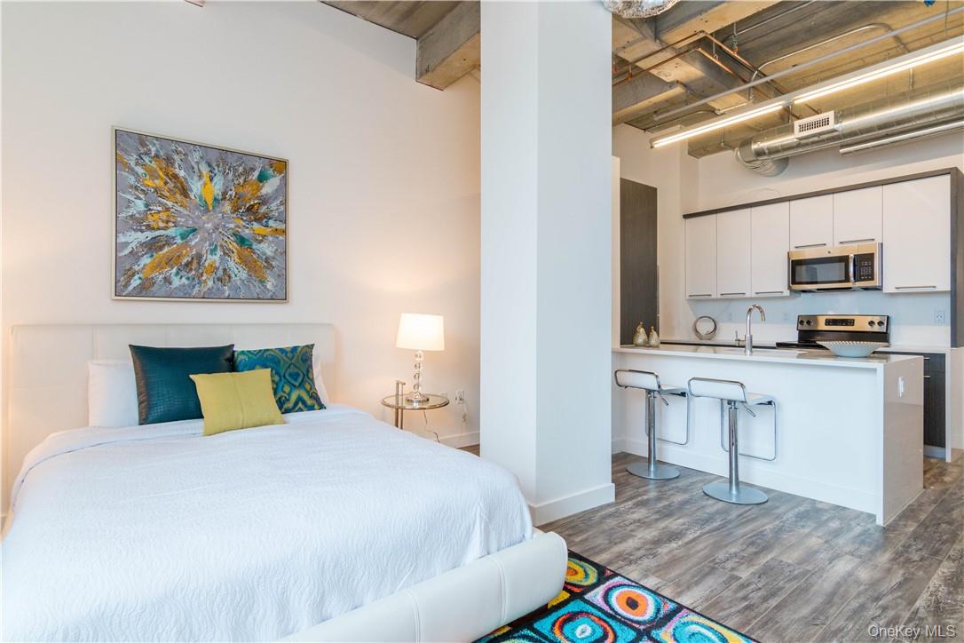 121 Westmoreland Avenue Unit: 603