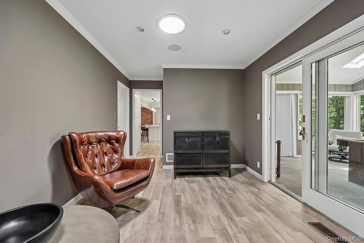 4 Holly Lane