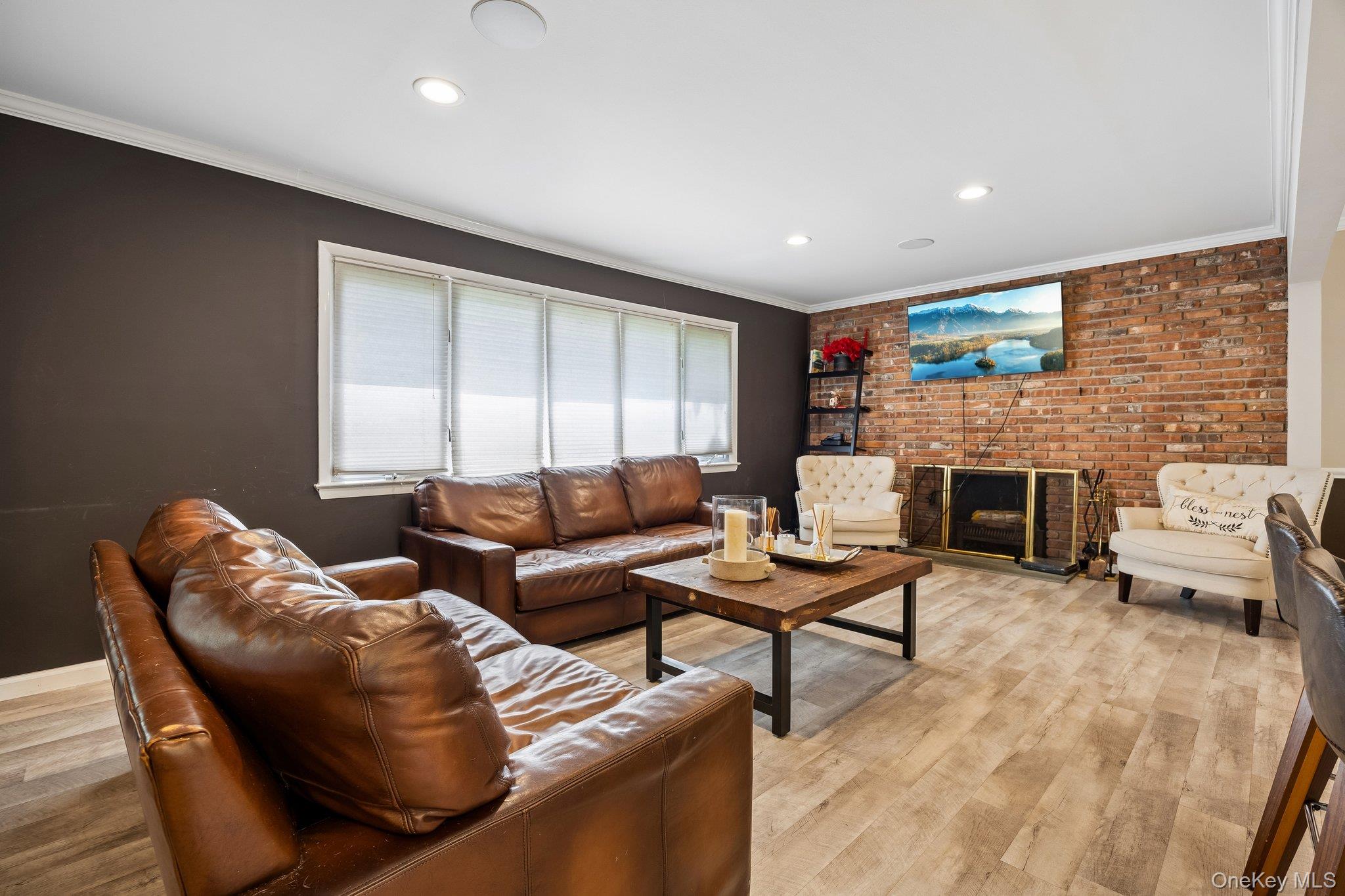4 Holly Lane