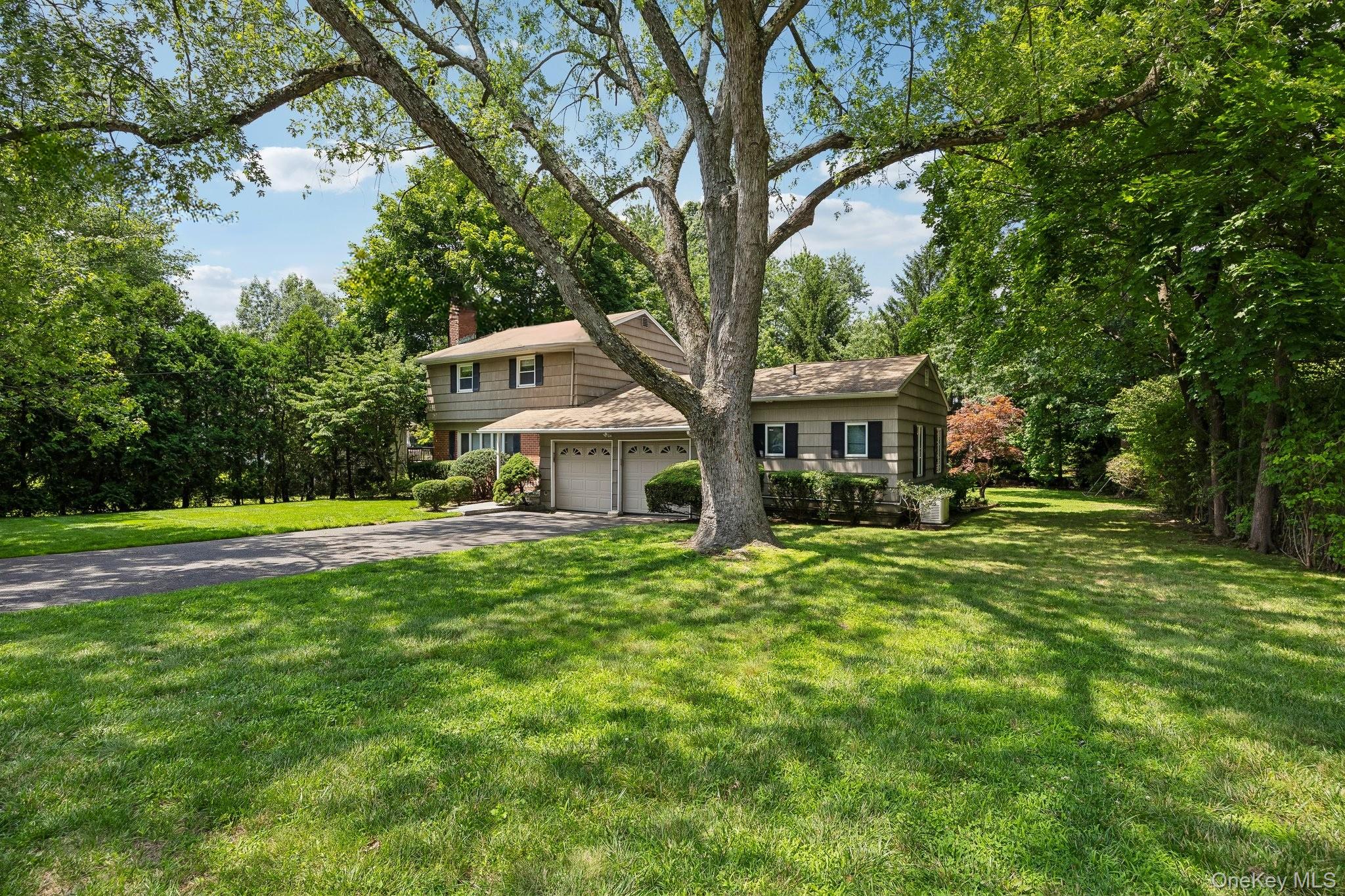 4 Holly Lane