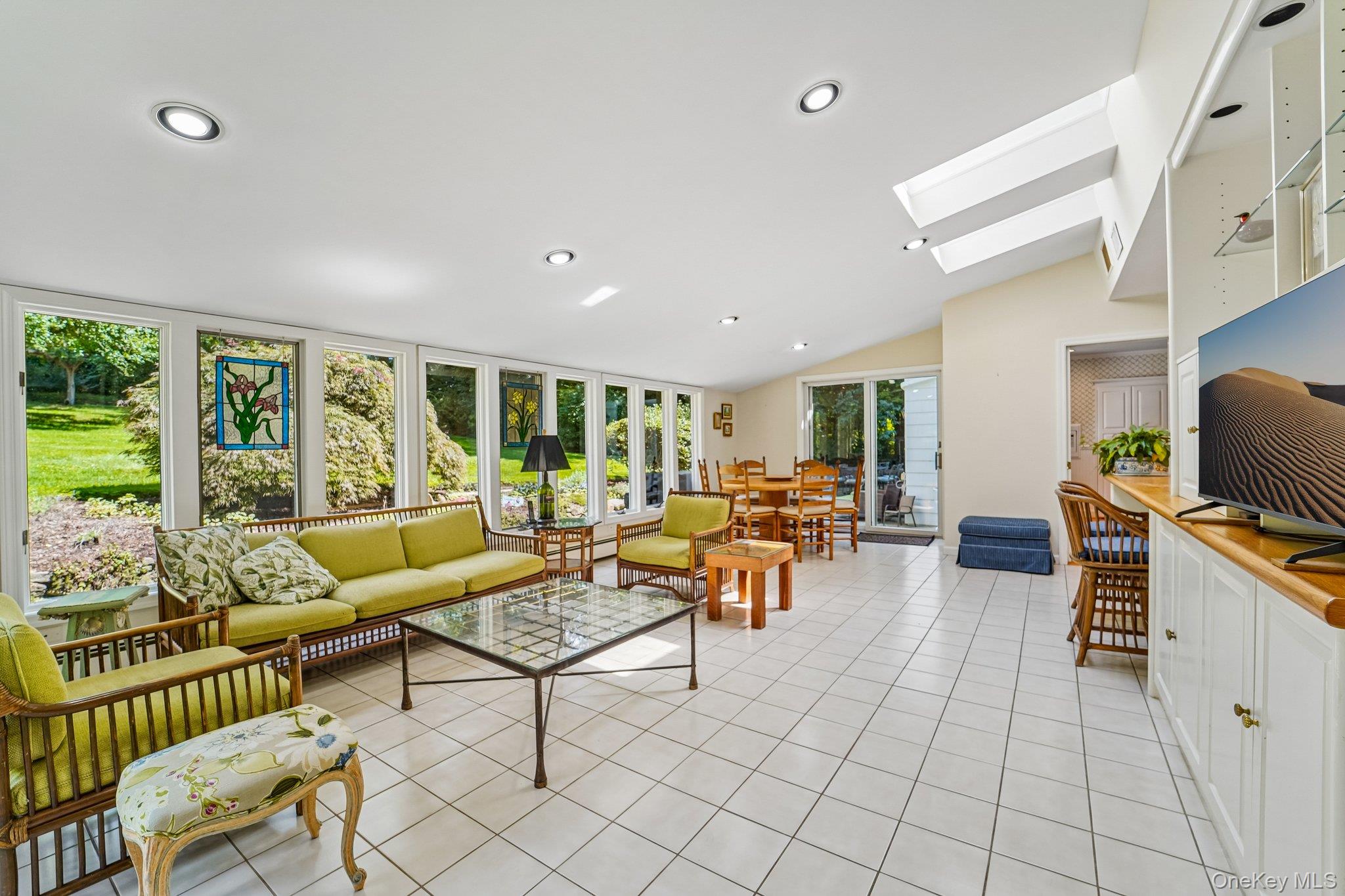 16 Edgewood Drive