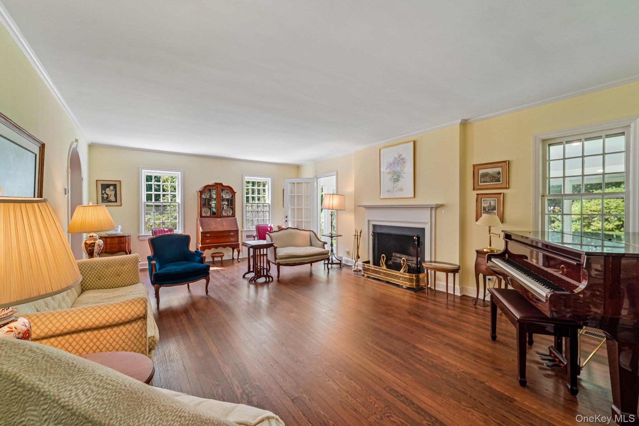16 Edgewood Drive