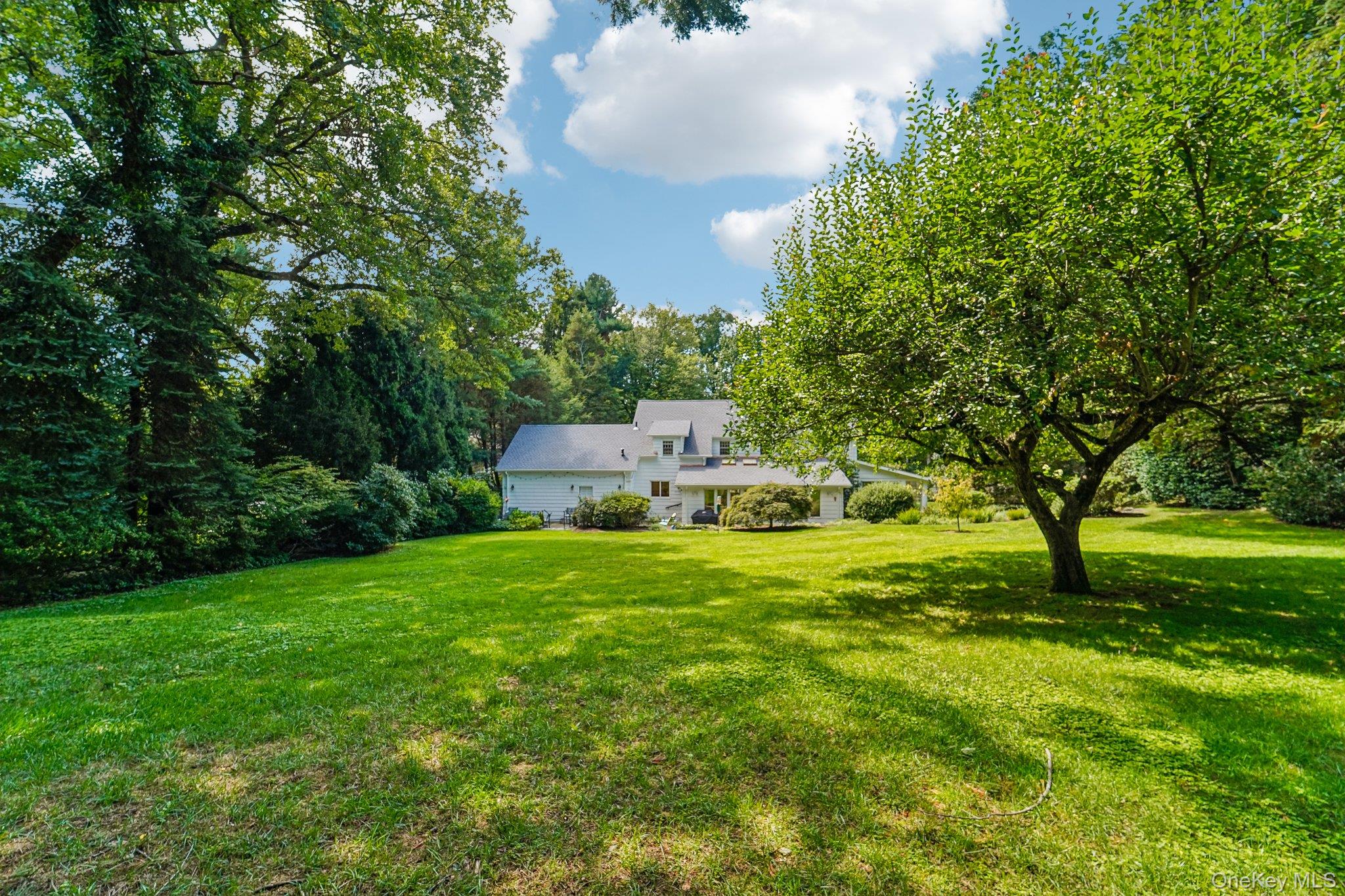 16 Edgewood Drive