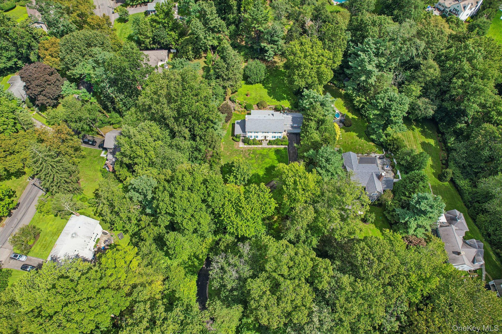 16 Edgewood Drive