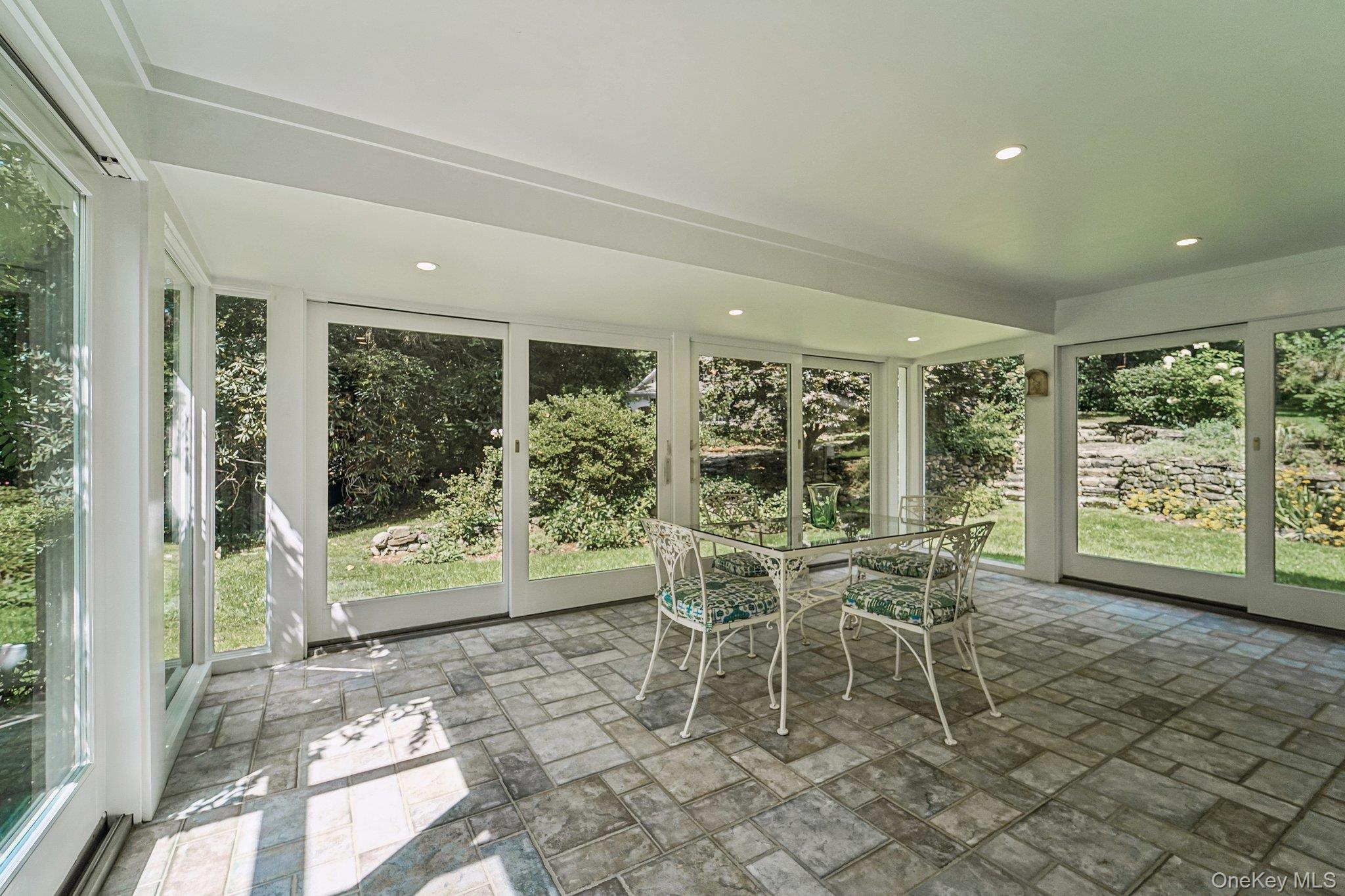 16 Edgewood Drive