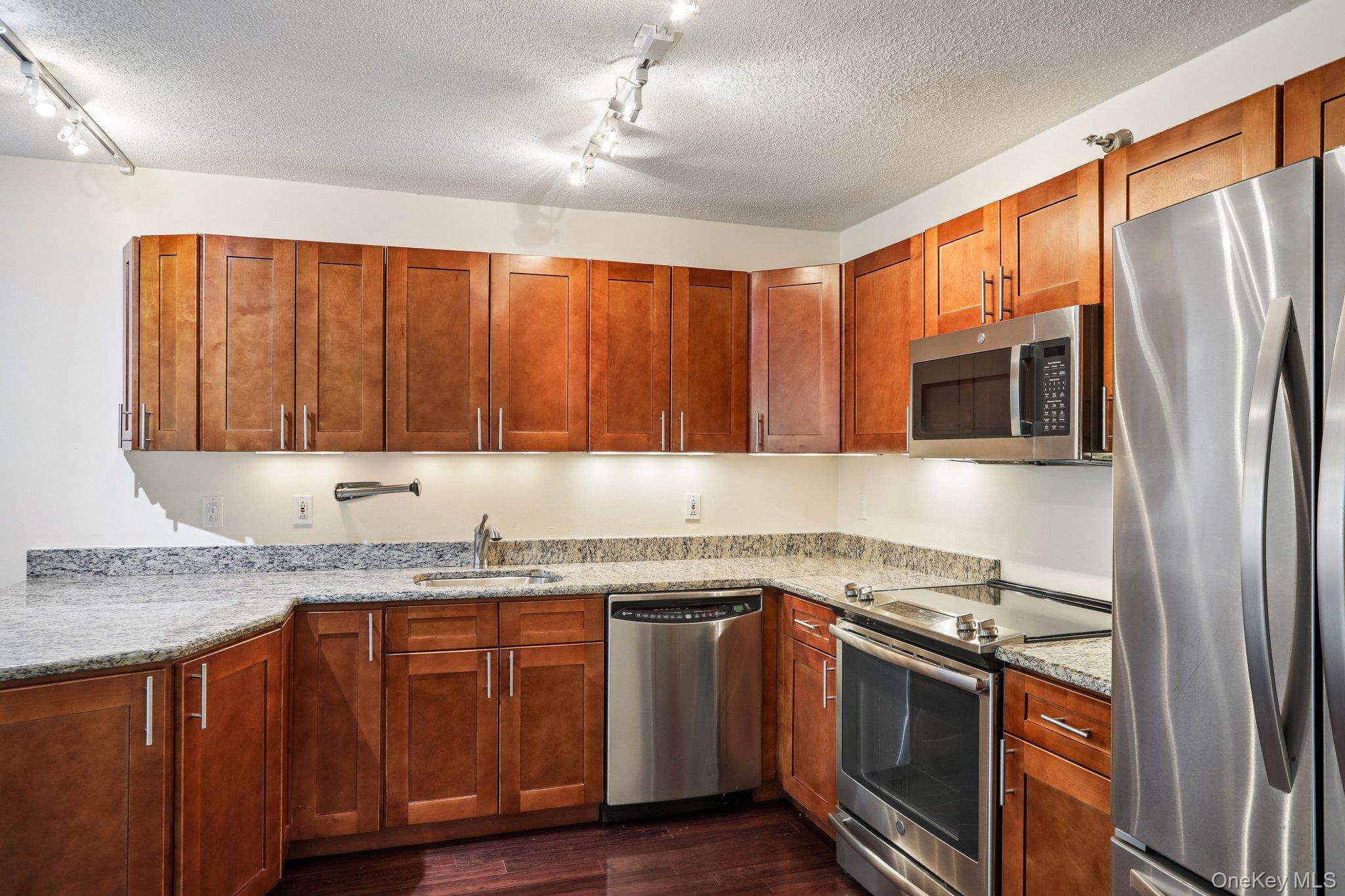 302 Church Street Unit: 2J