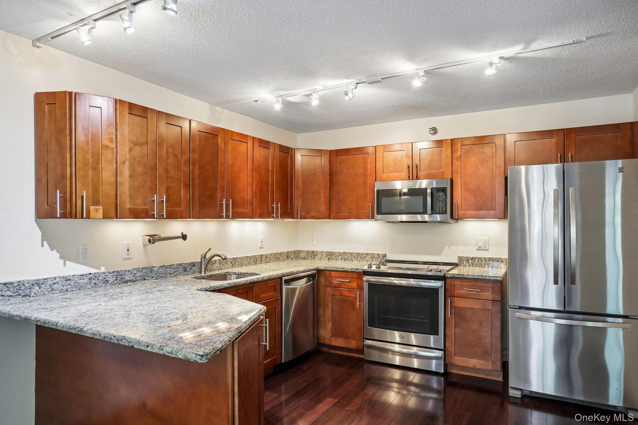 302 Church Street Unit: 2J