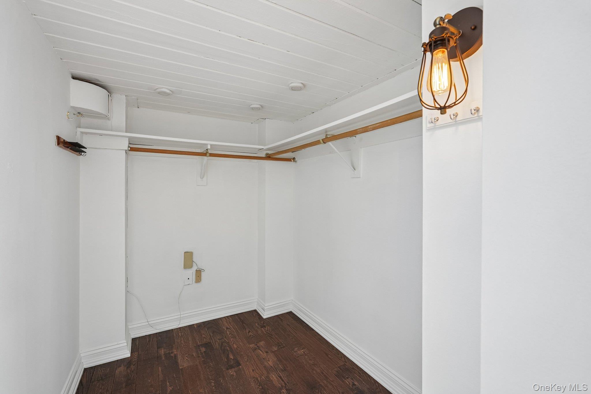 1 Landmark Square Unit: 413