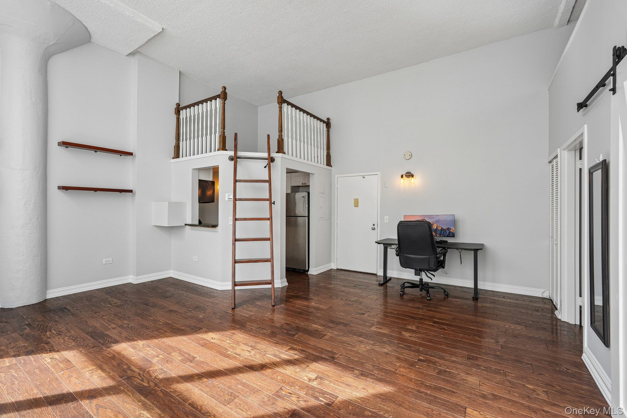 1 Landmark Square Unit: 413