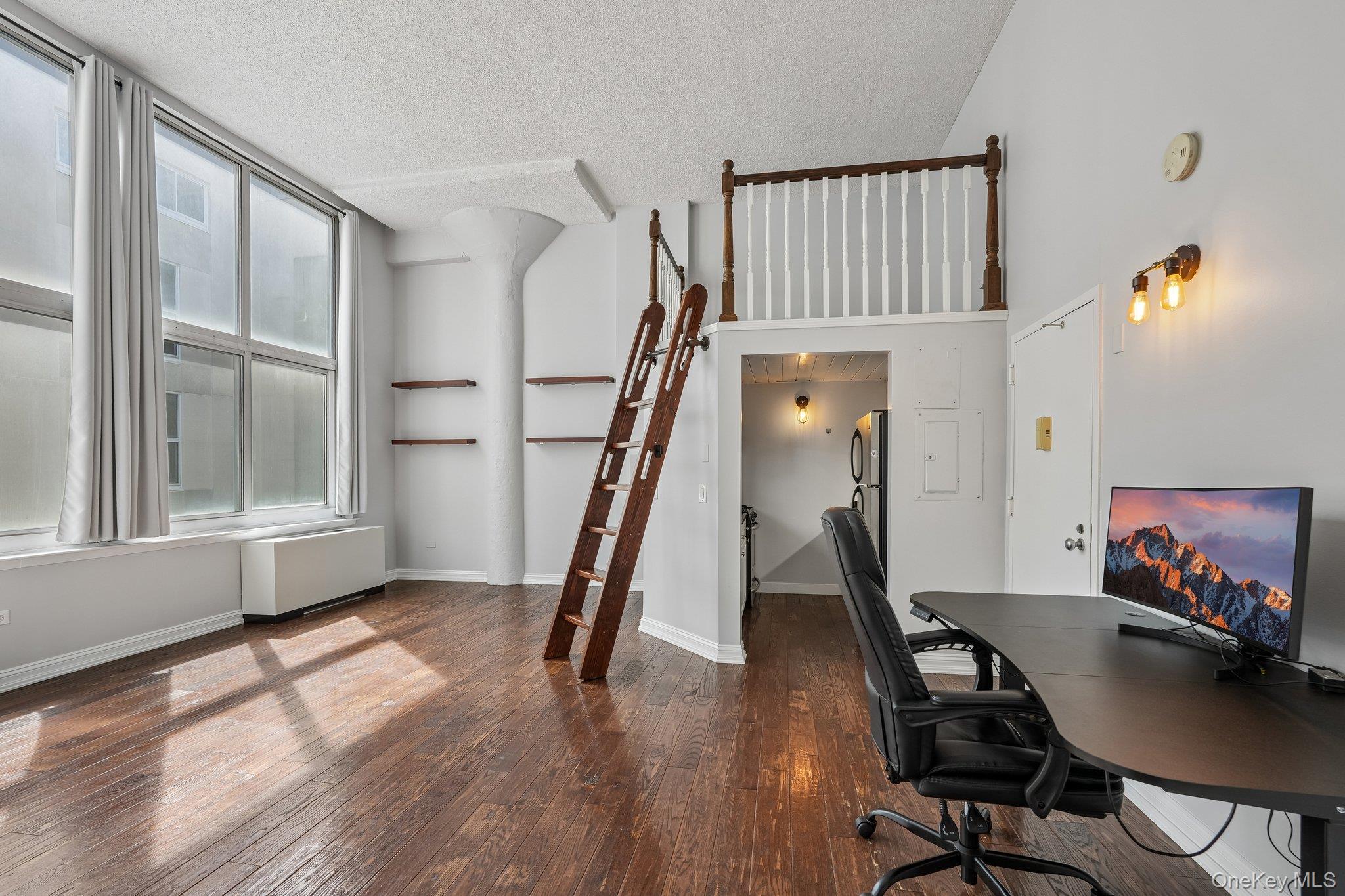 1 Landmark Square Unit: 413