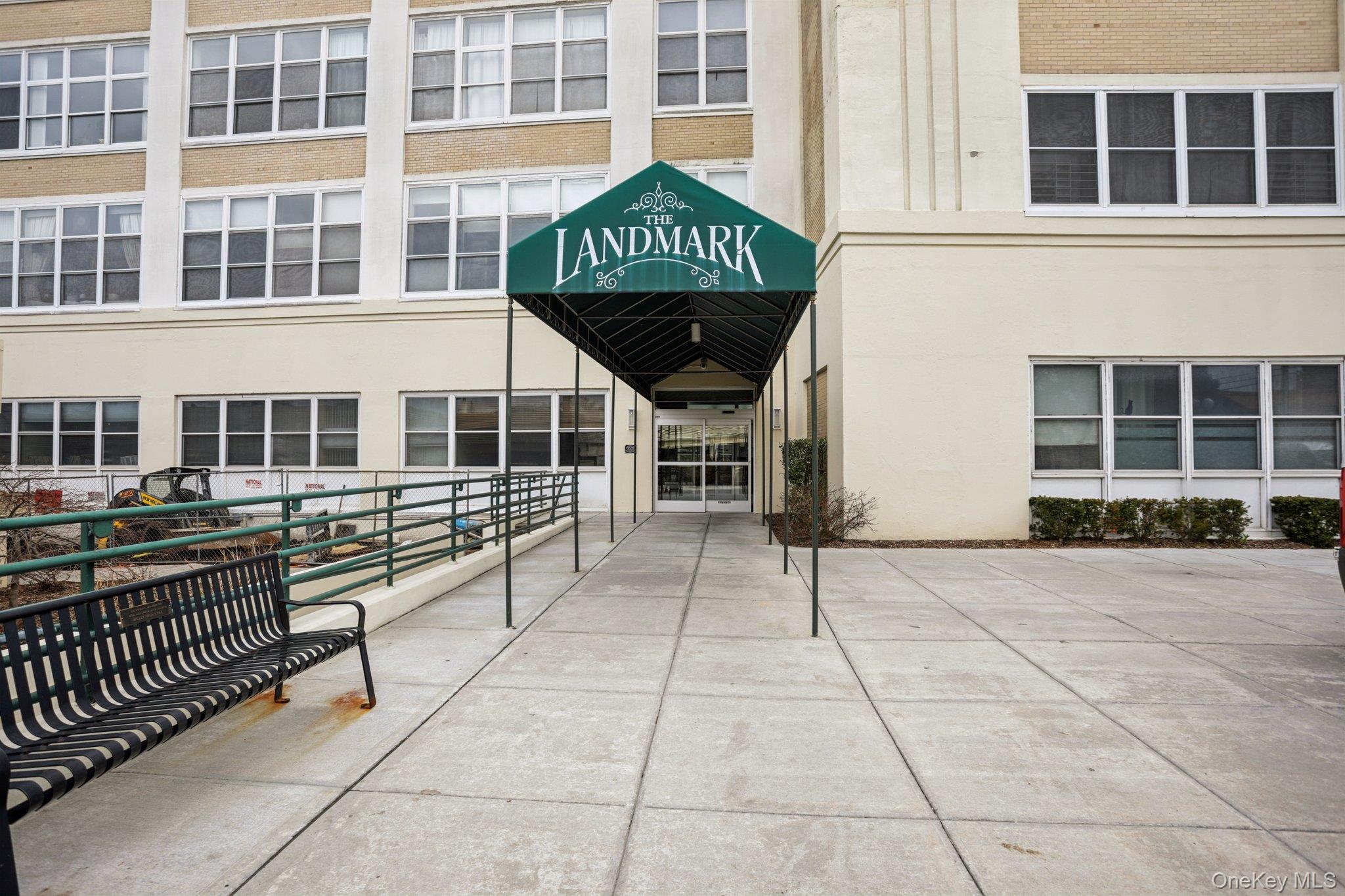 1 Landmark Square Unit: 413