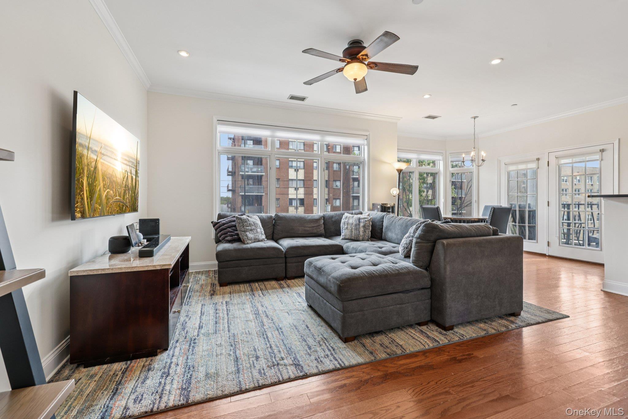 410 Westchester Avenue Unit: 202