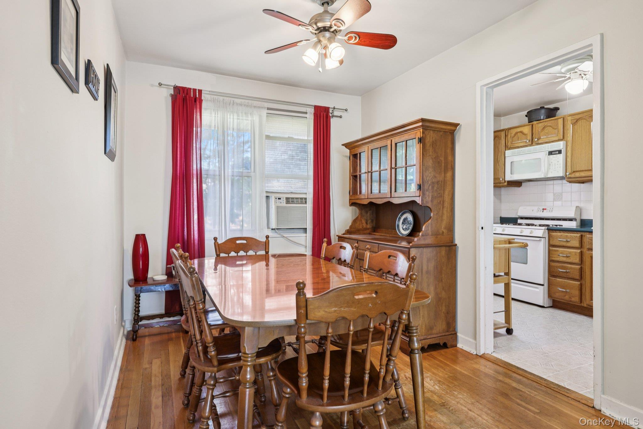 121 N Broadway Unit: 12A