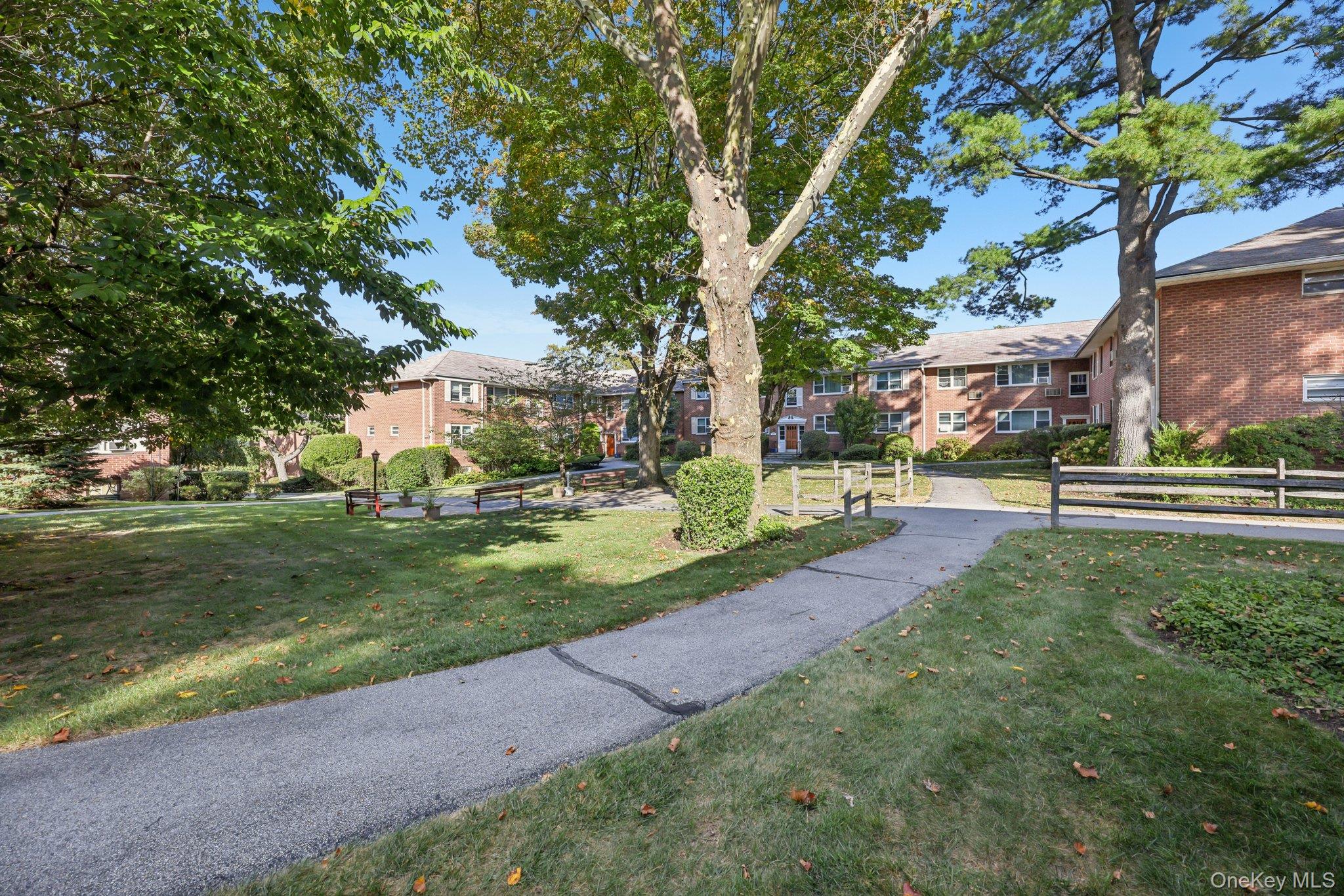 121 N Broadway Unit: 12A