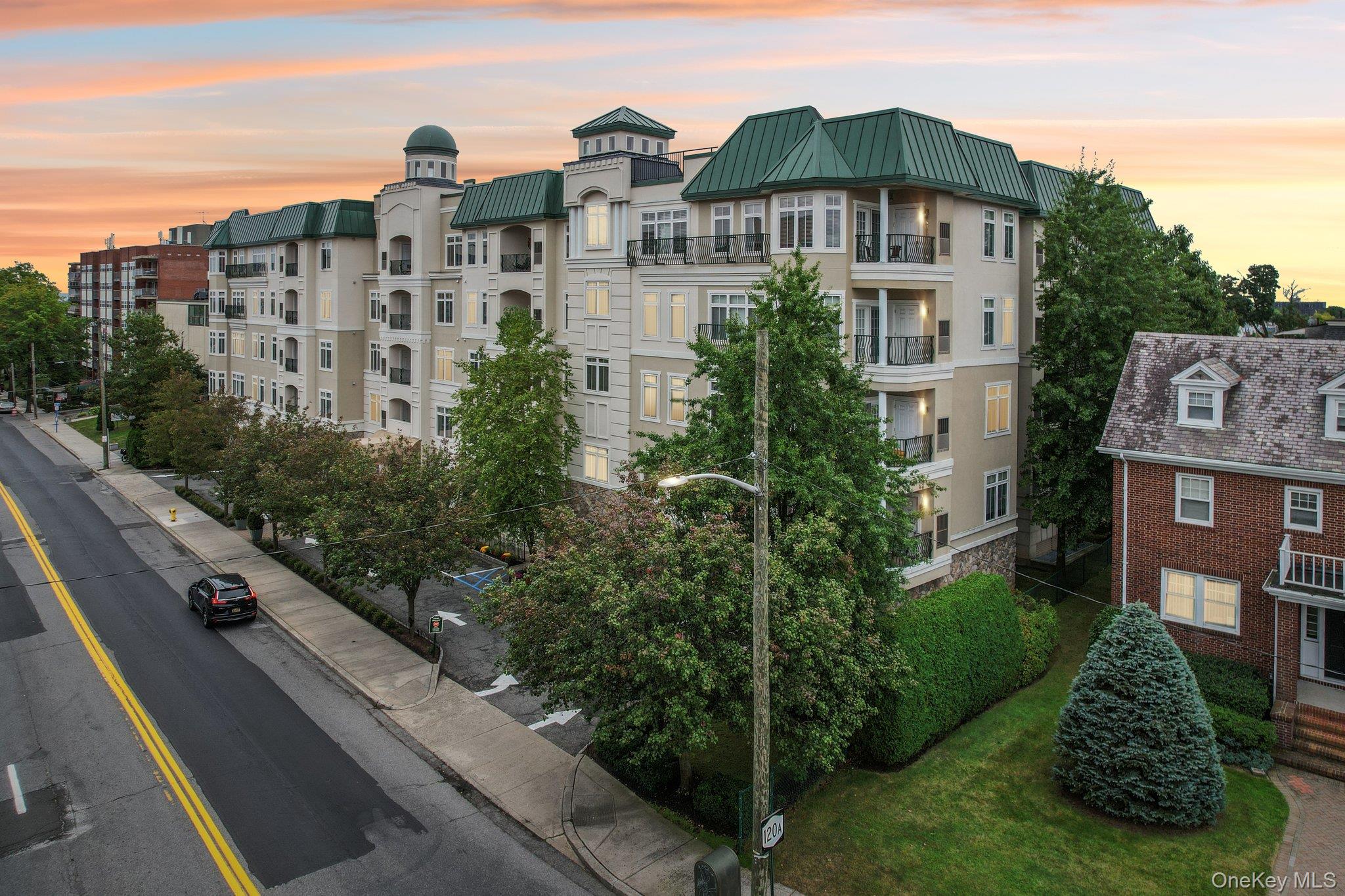 410 Westchester Avenue Unit: 202