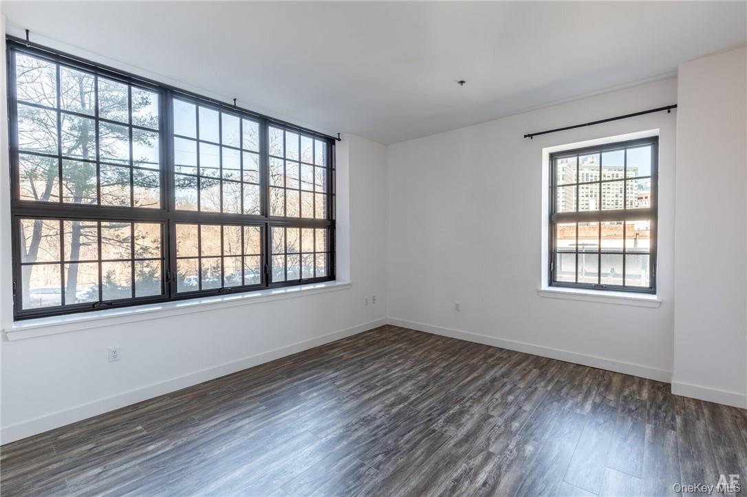 121 Westmoreland Avenue Unit: 410