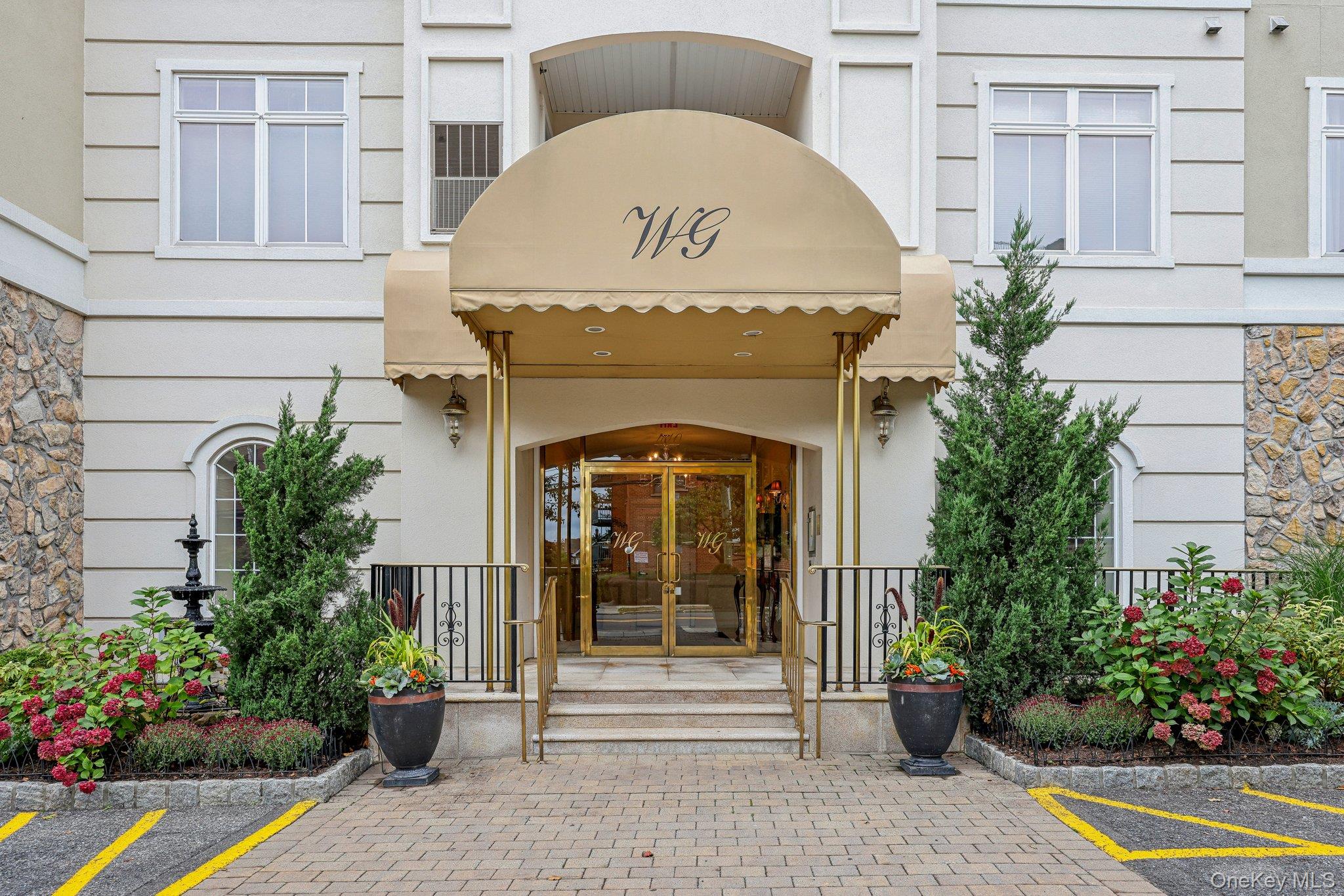 410 Westchester Avenue Unit: 202