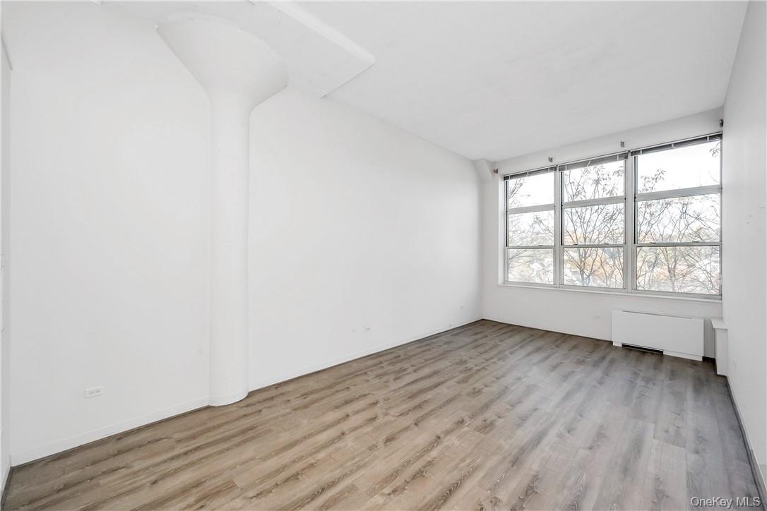 1 Landmark Square Unit: 416