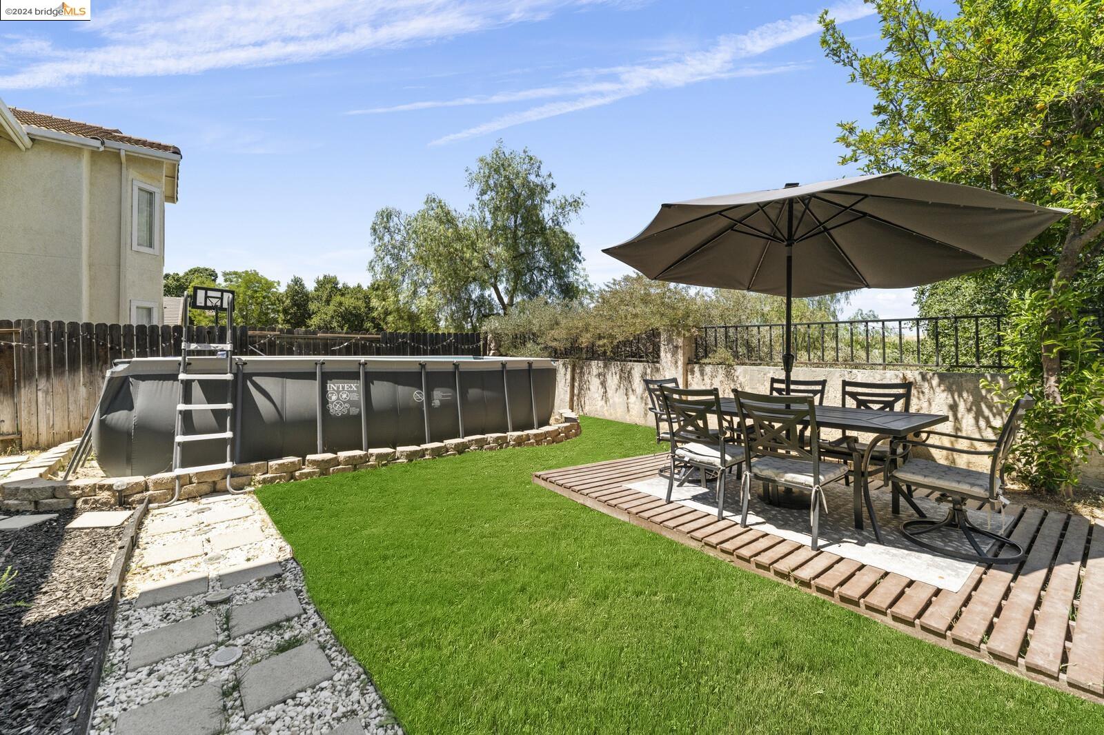 2113 Mark Twain Dr