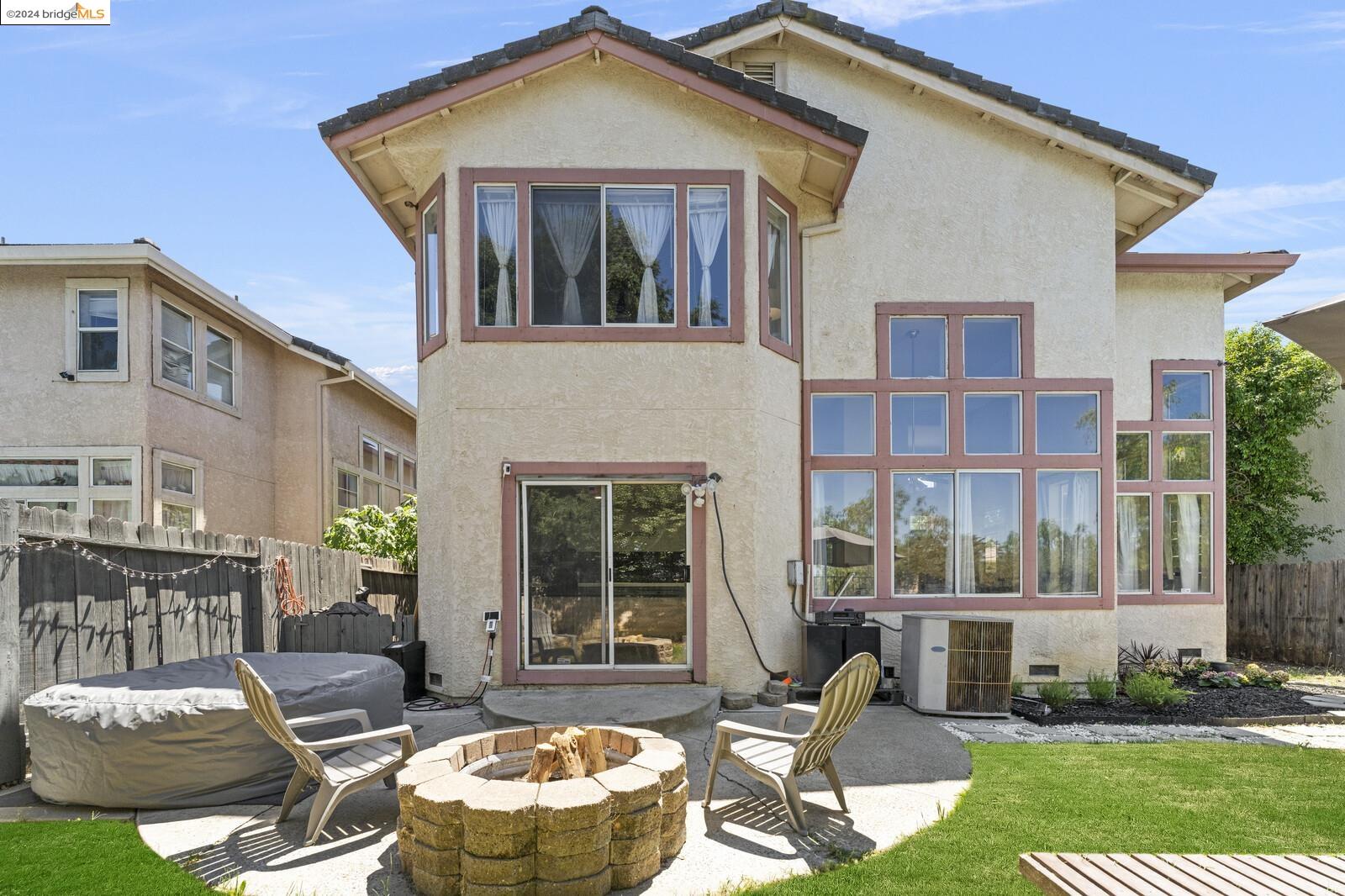 2113 Mark Twain Dr