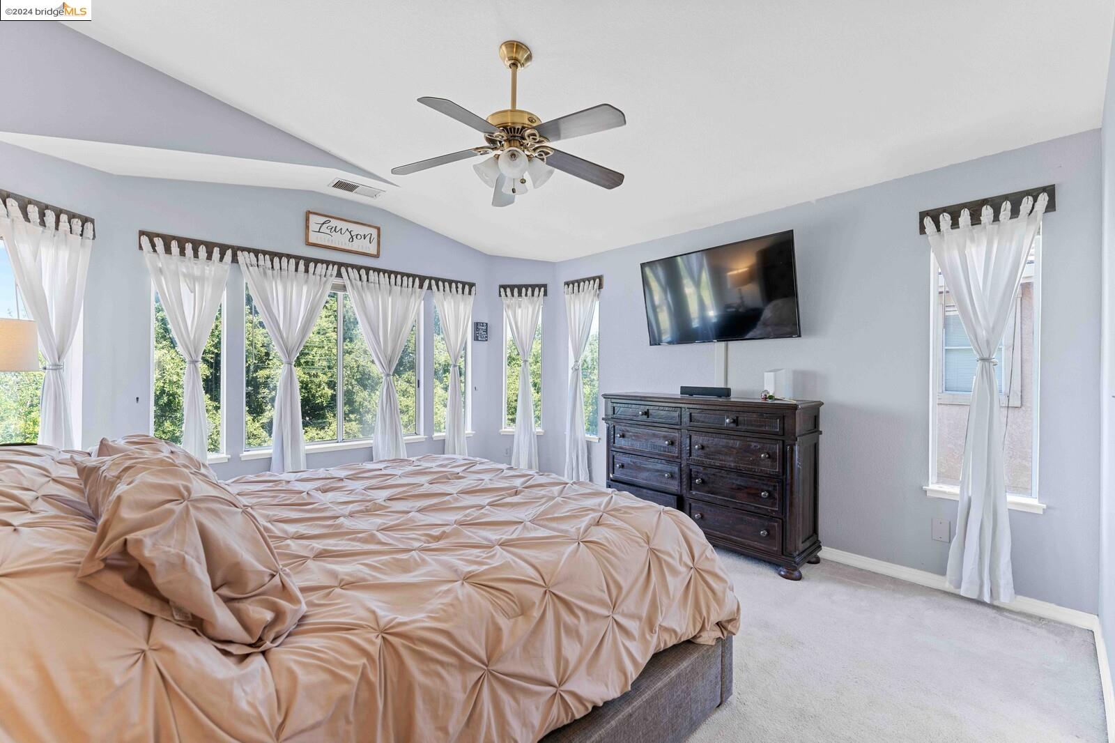 2113 Mark Twain Dr