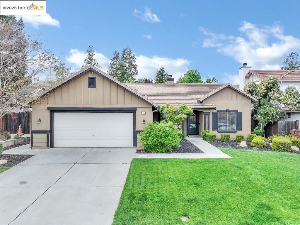 5214 Glenridge Way