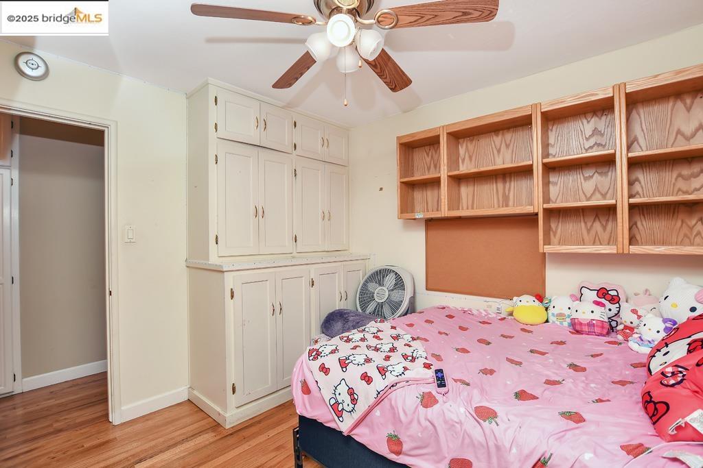 114 W 8Th St