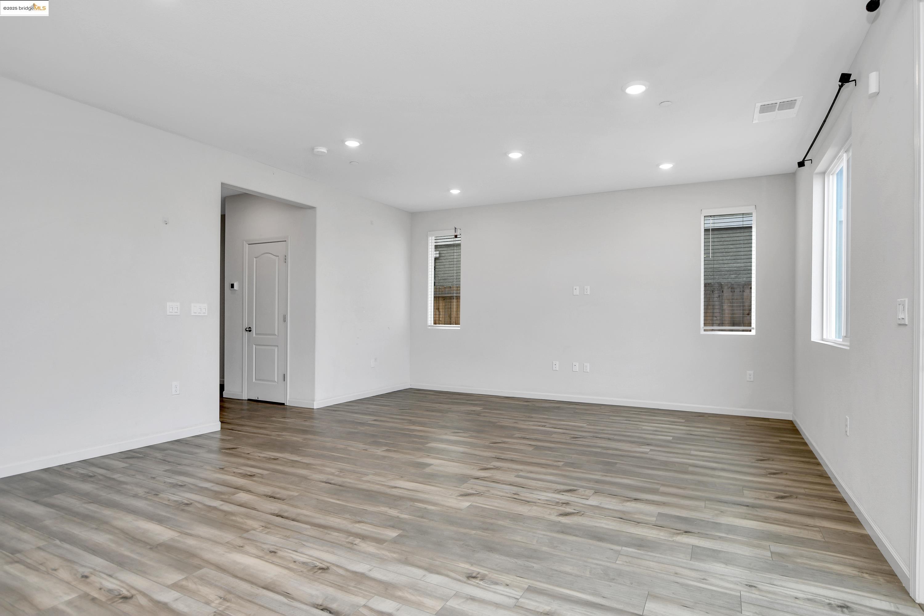 876 Diamante Way