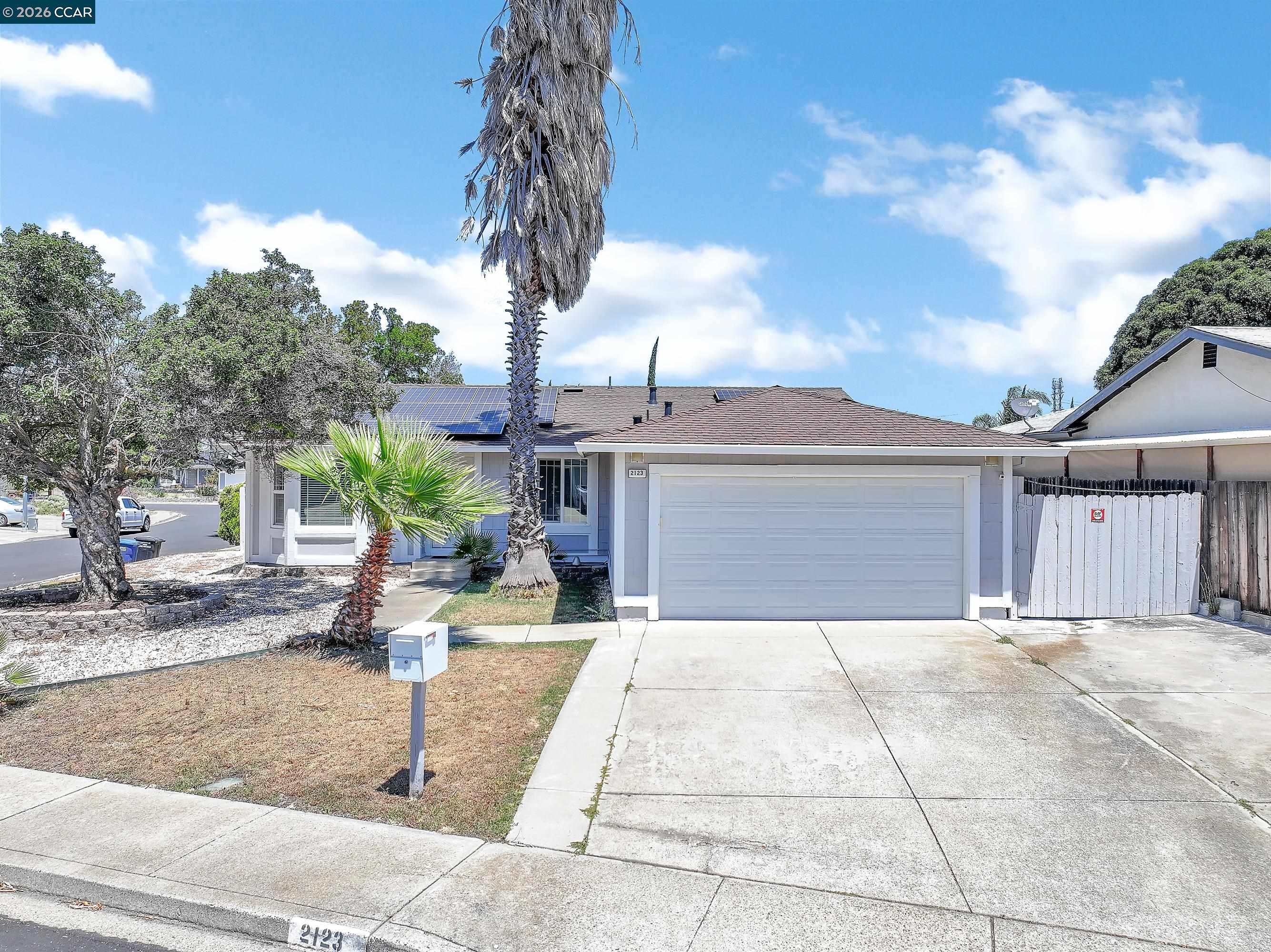 2123 Carquinez Pl