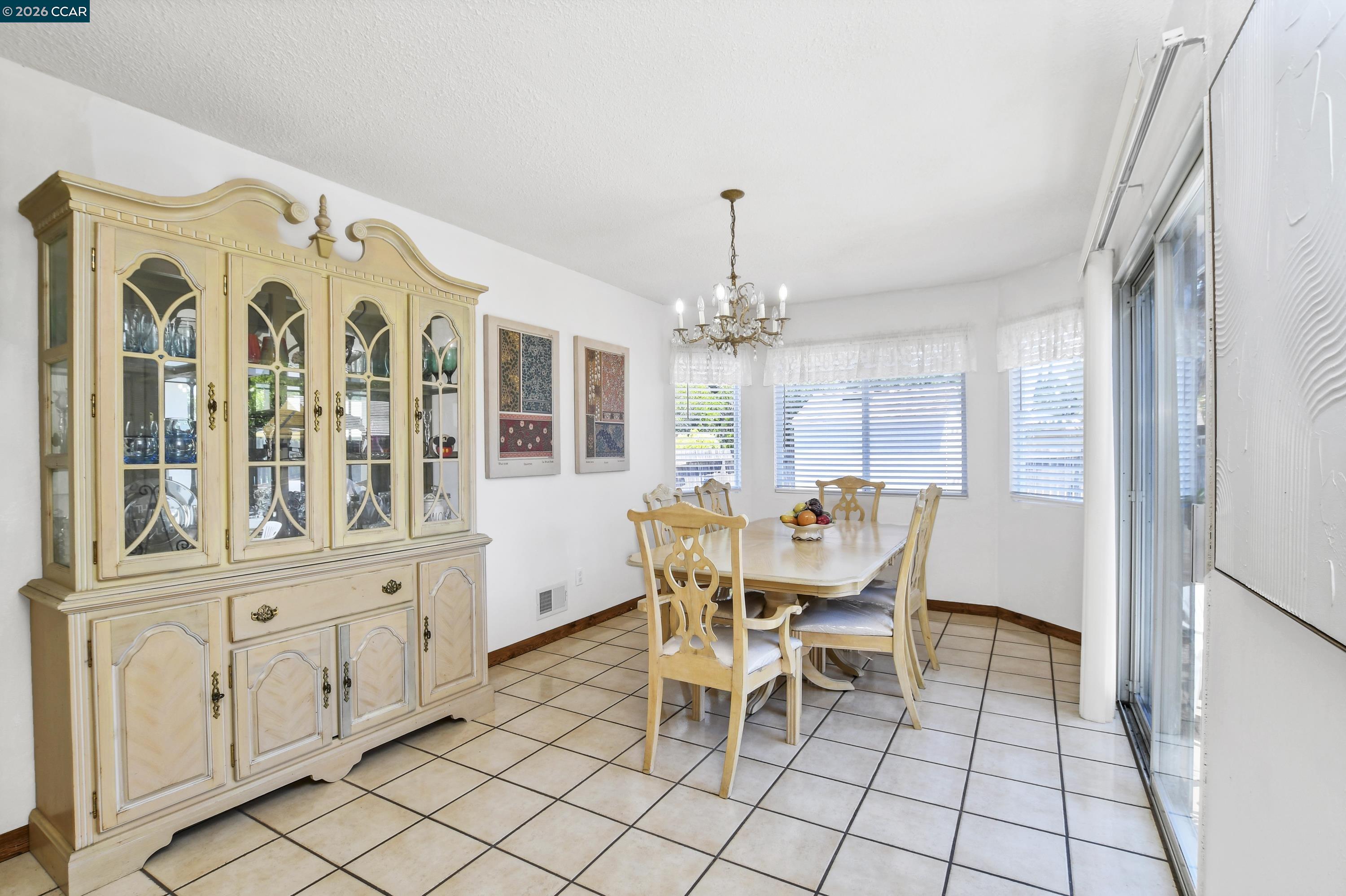 2123 Carquinez Pl