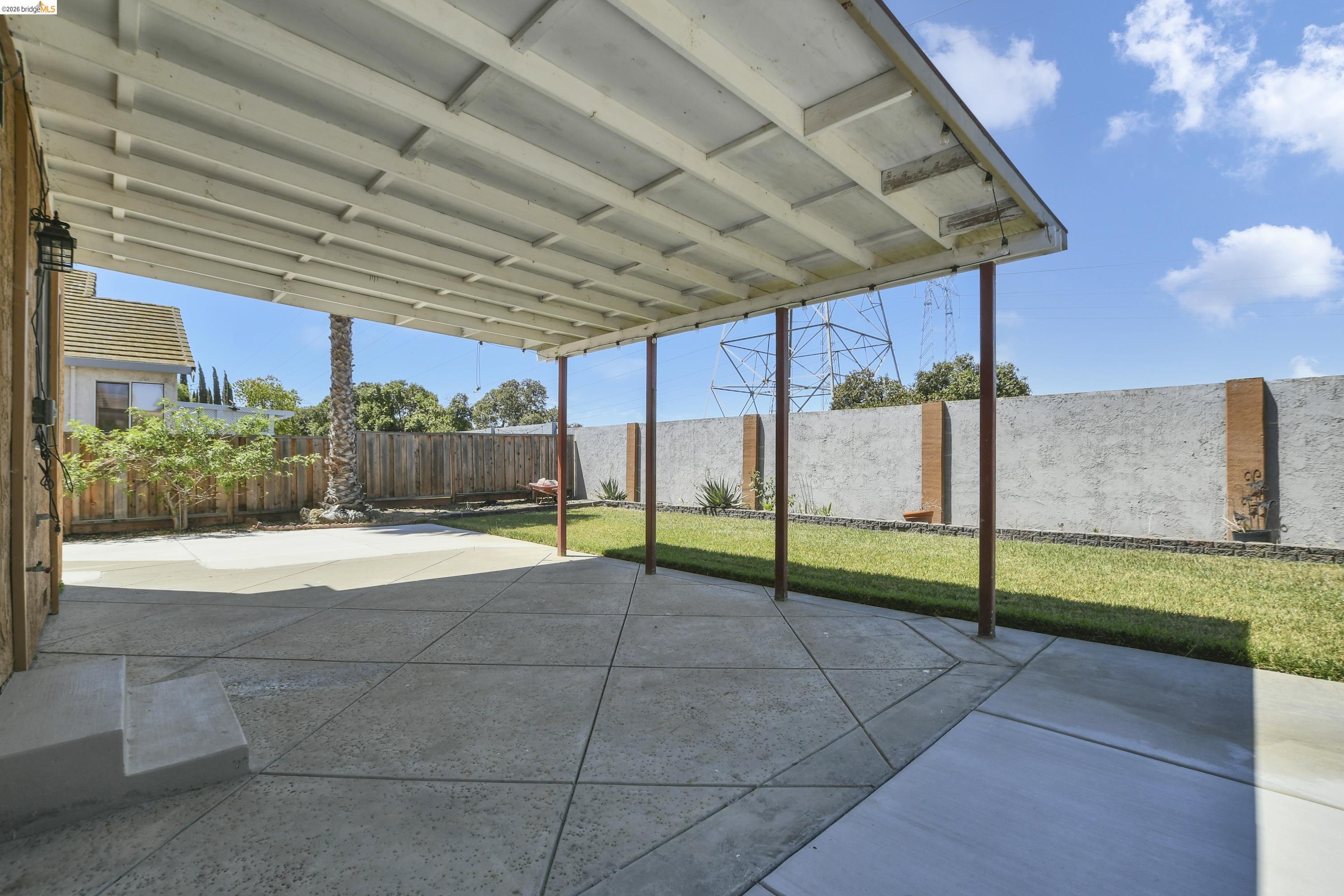 2236 NEWPORT CT