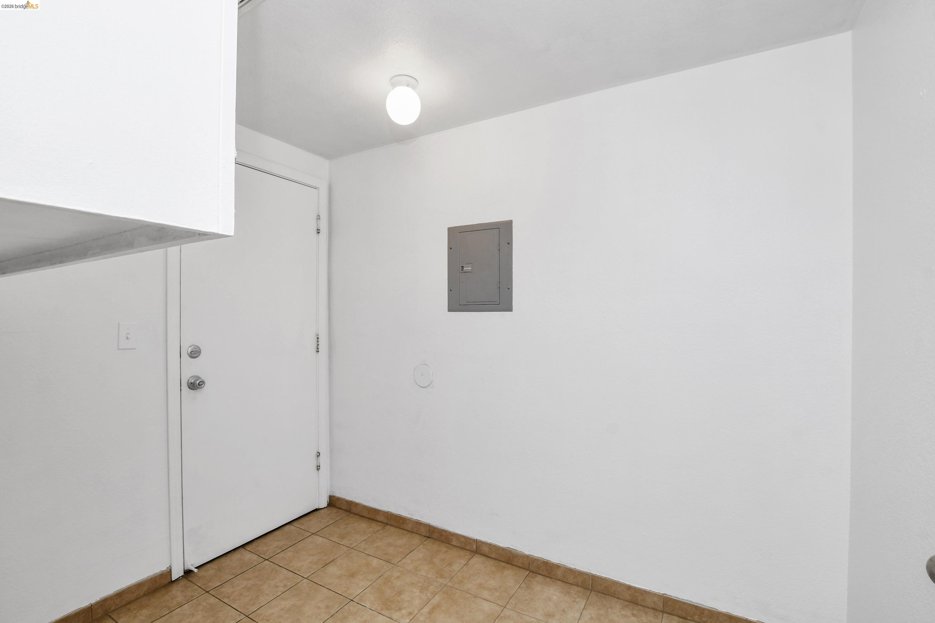 2236 NEWPORT CT