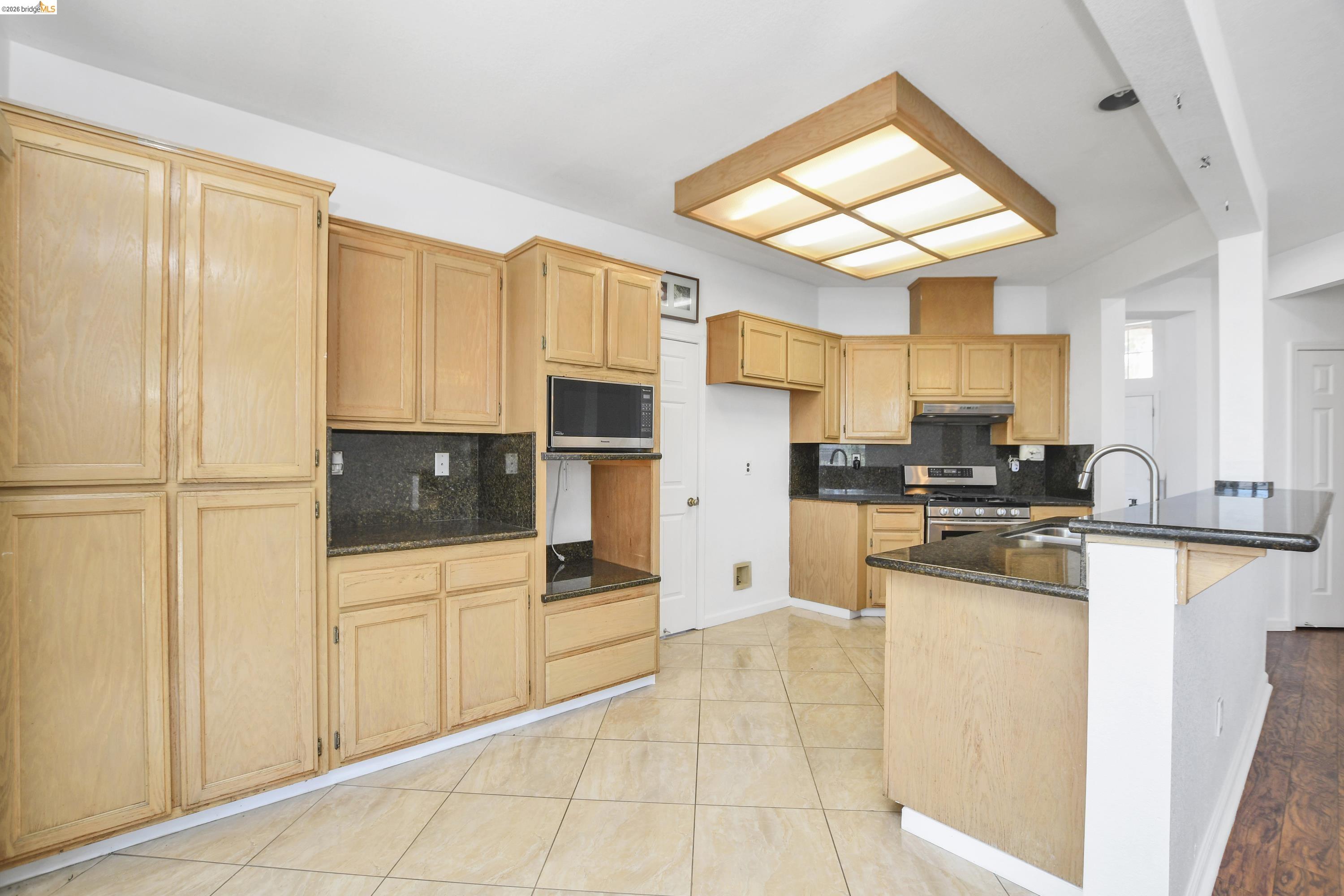2236 NEWPORT CT