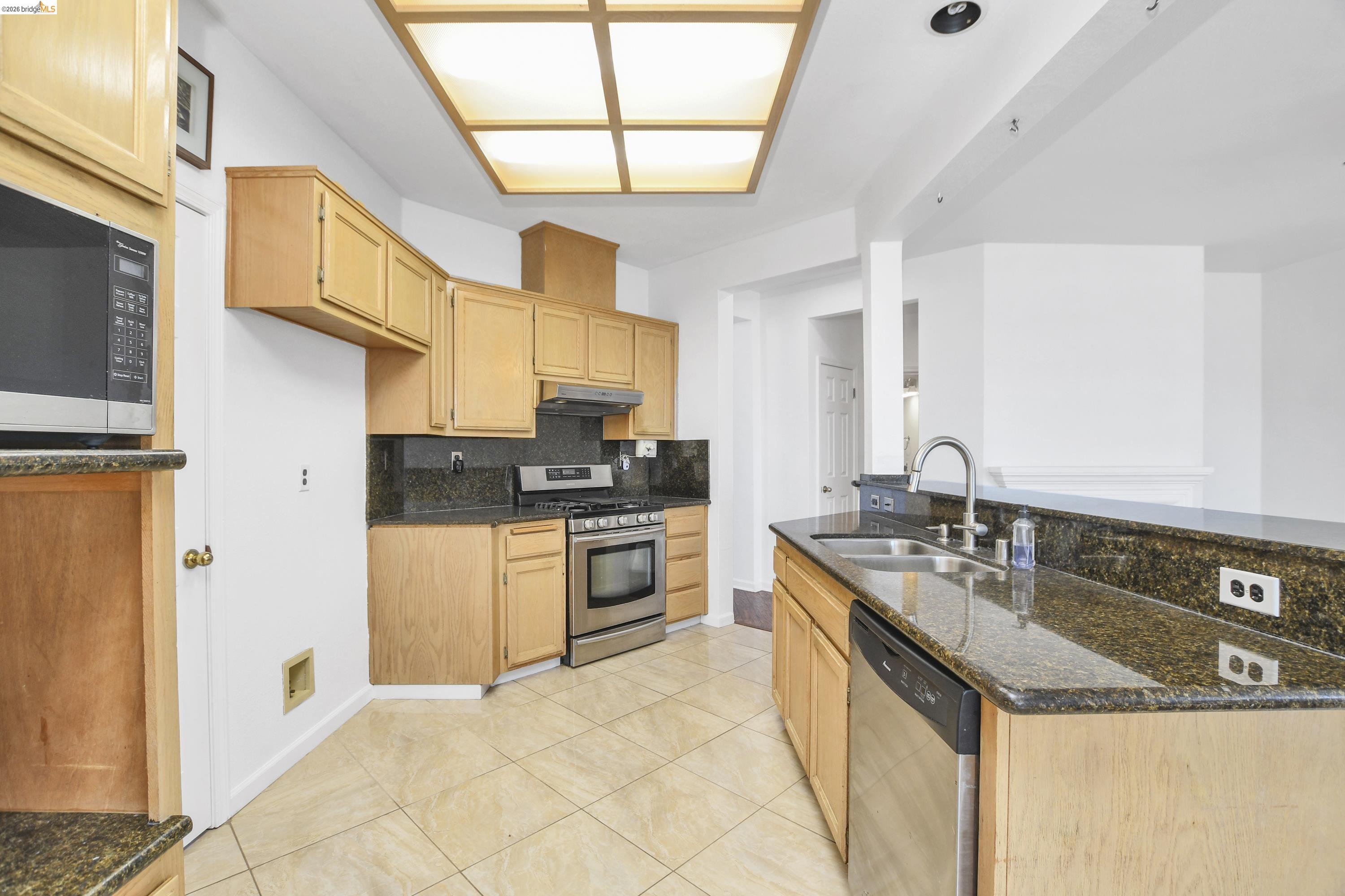 2236 NEWPORT CT