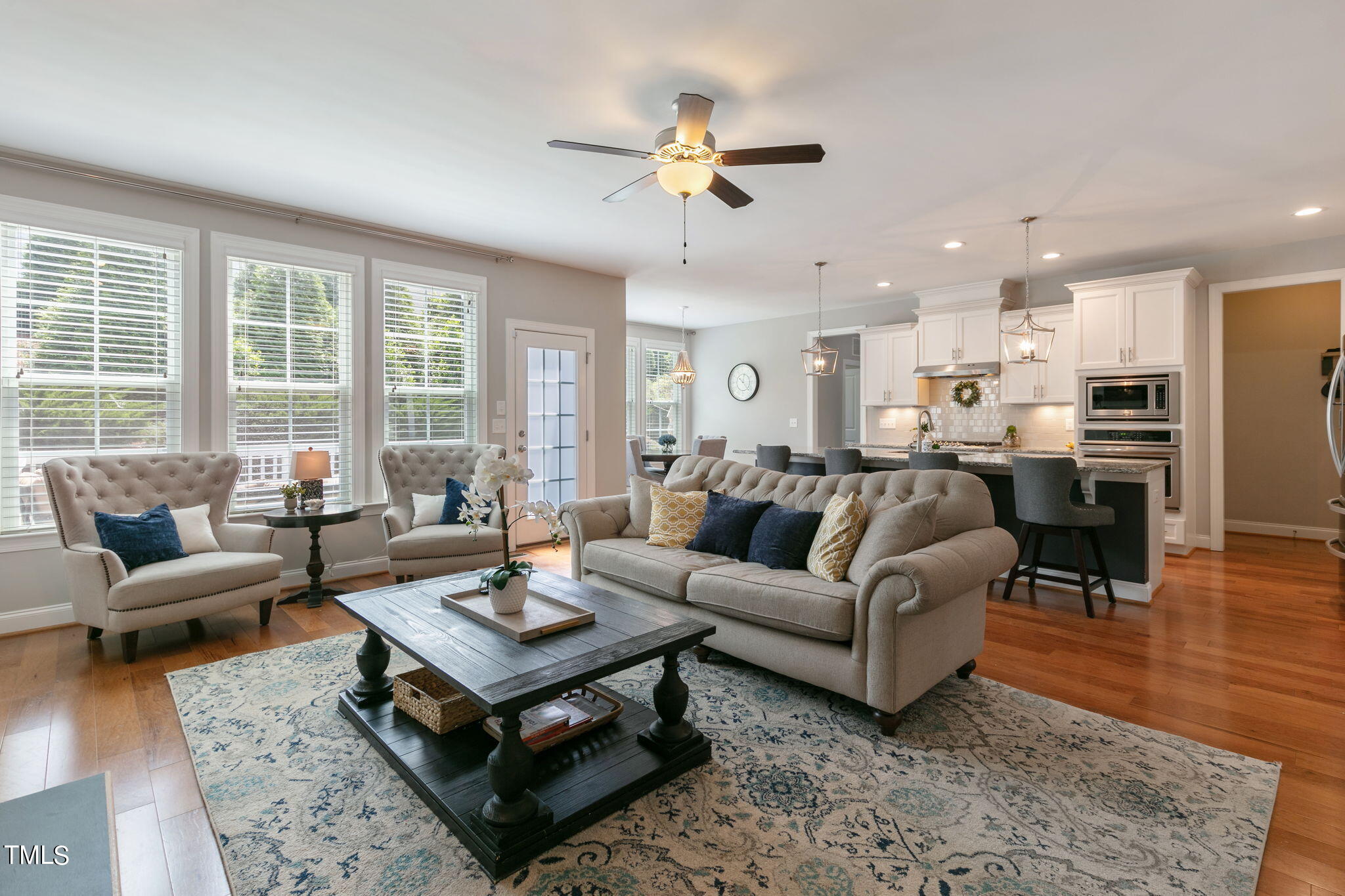 824 Rambling Oaks Lane