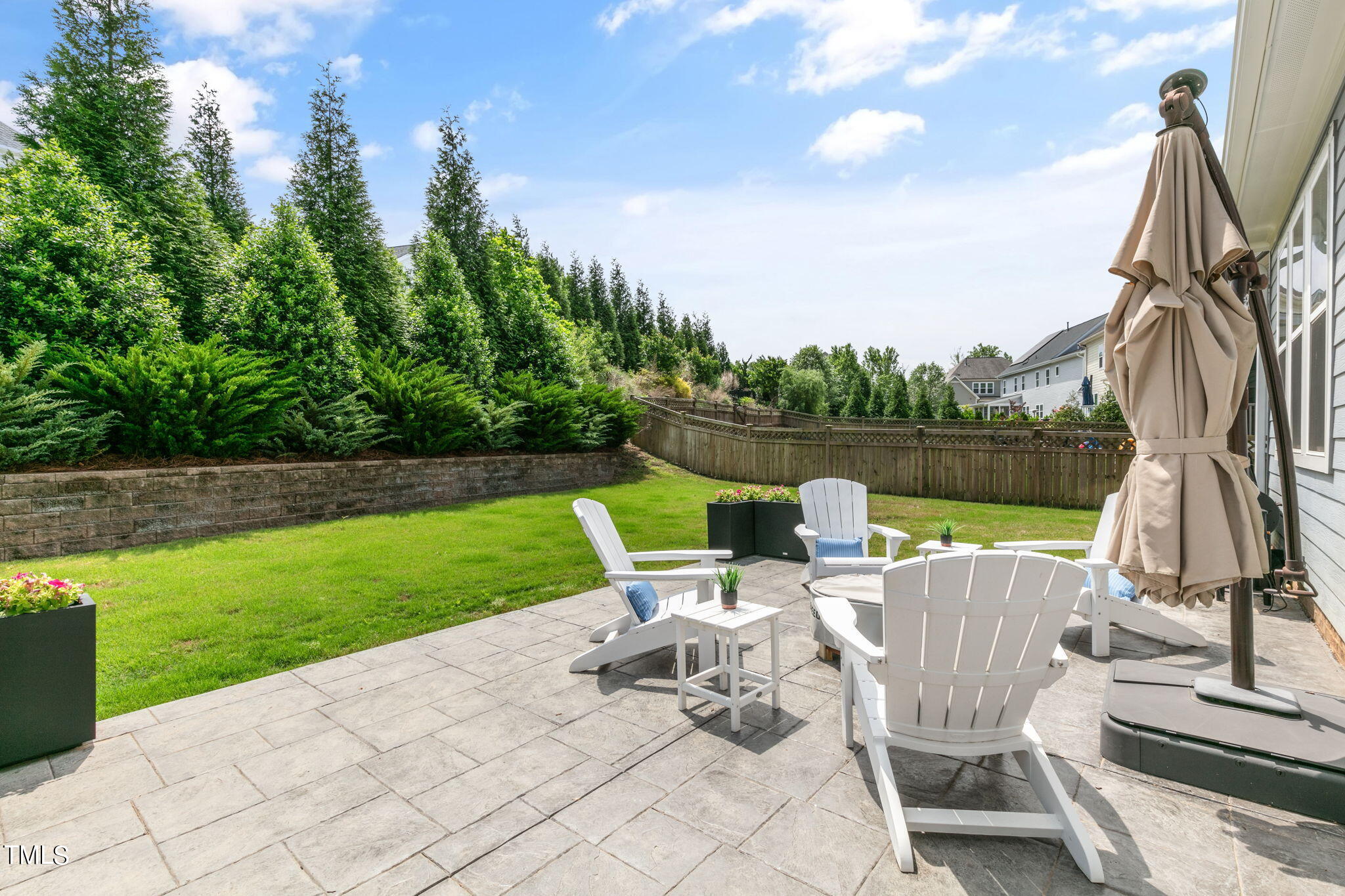 824 Rambling Oaks Lane