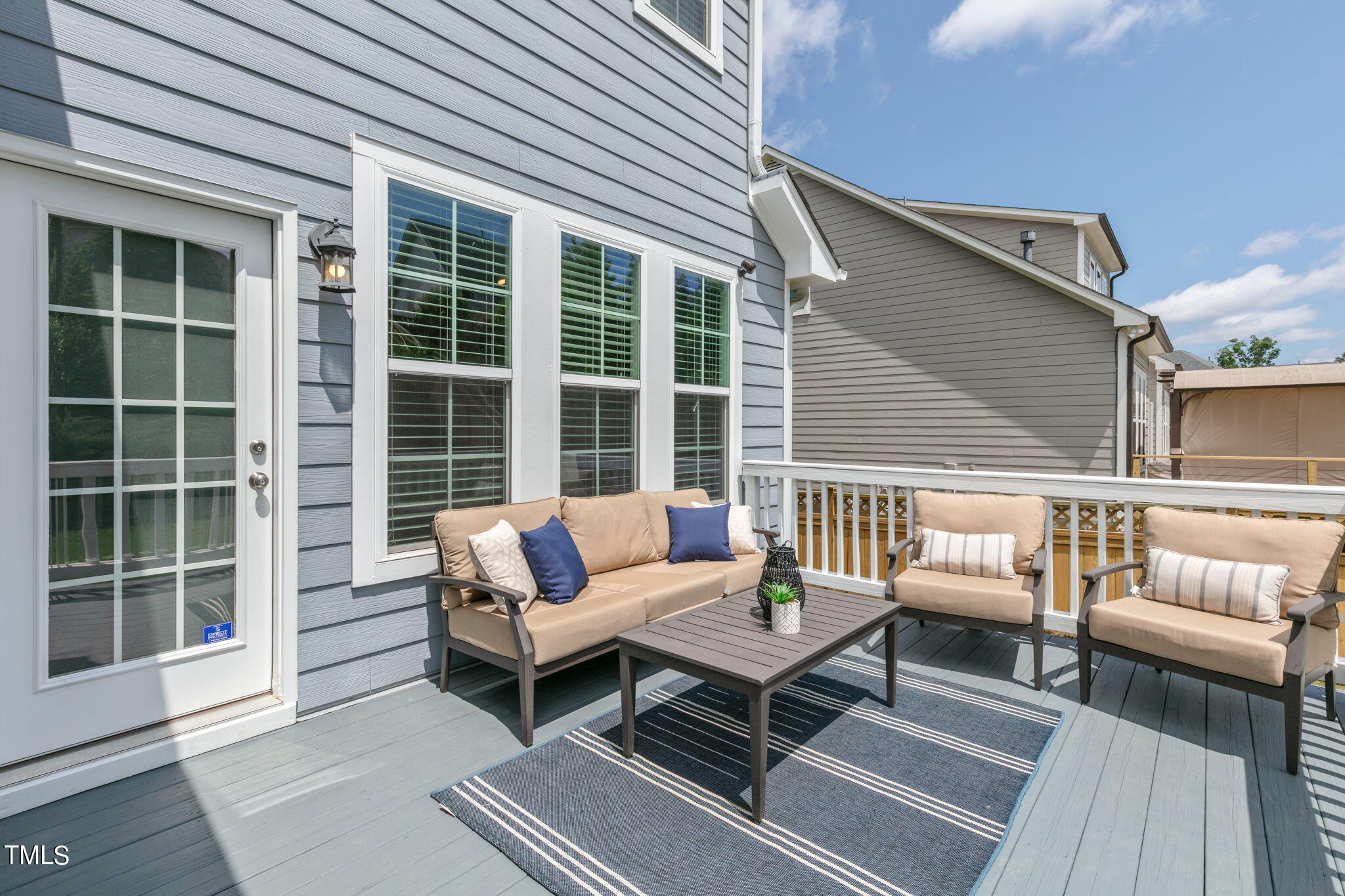 824 Rambling Oaks Lane