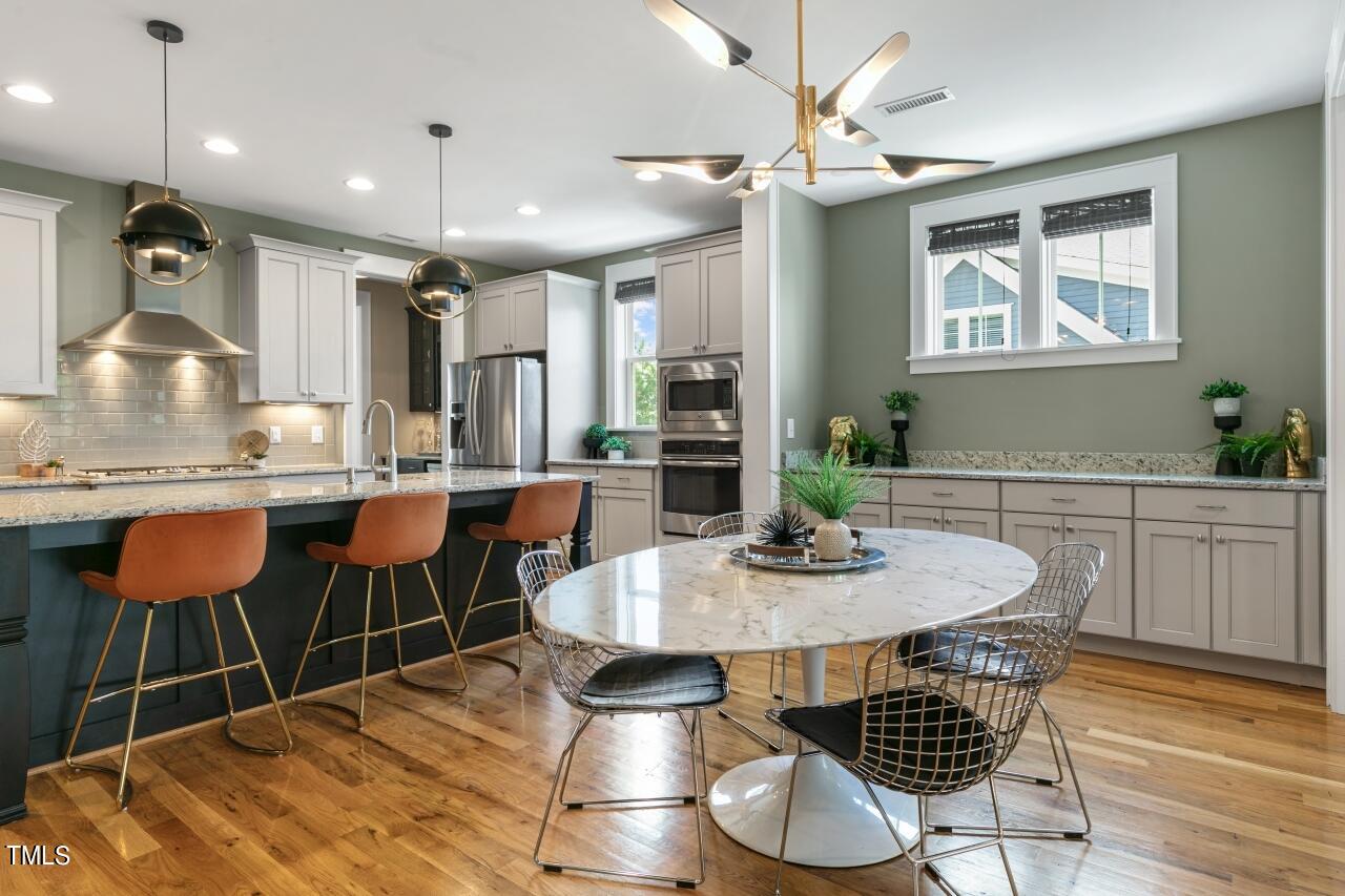 313 Quaker Meadows Court