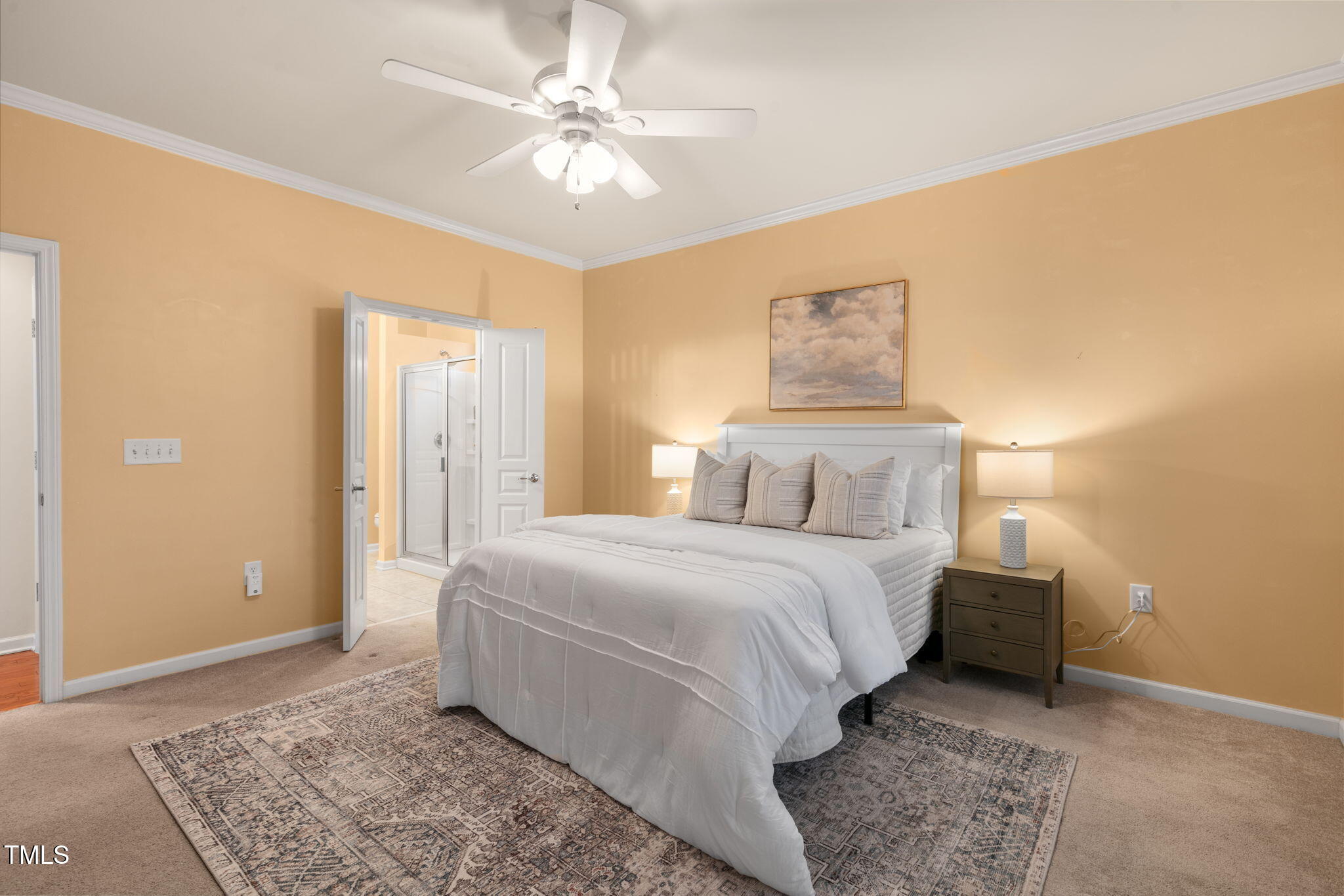 569 Tomkins Loop