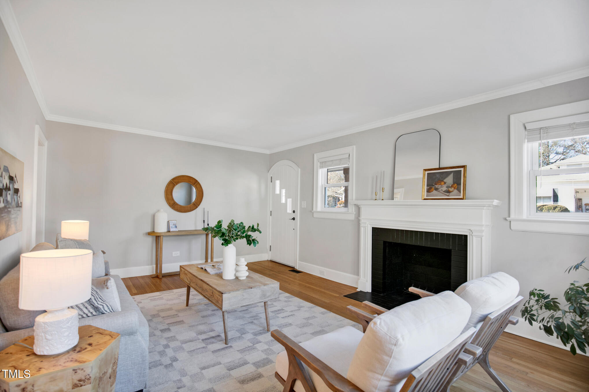 103 W Delafield Avenue