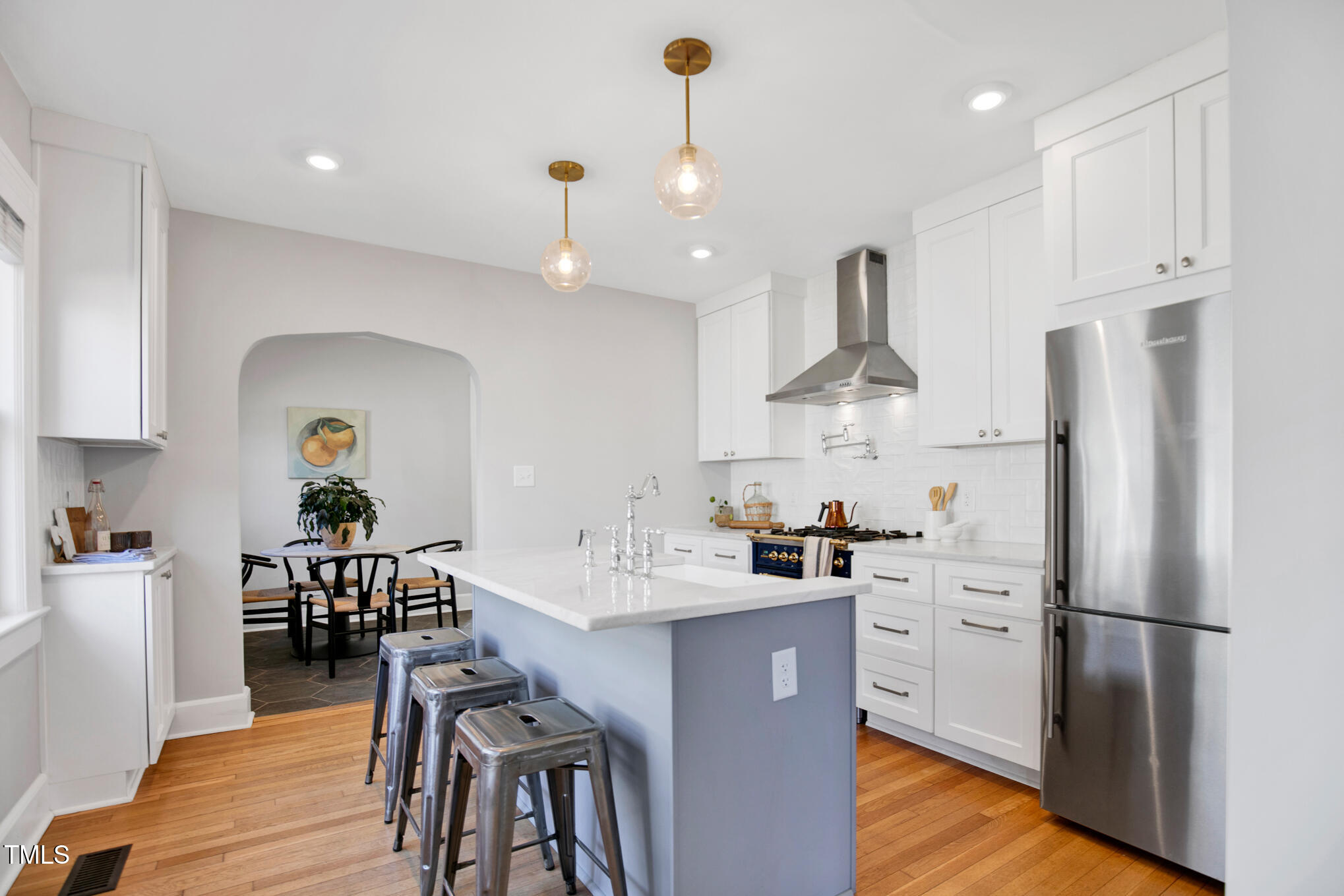 103 W Delafield Avenue