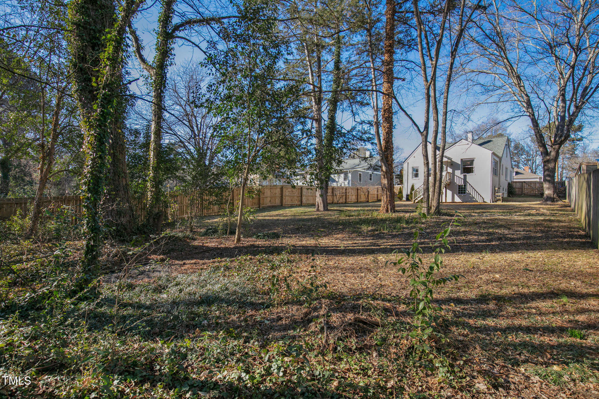 103 W Delafield Avenue